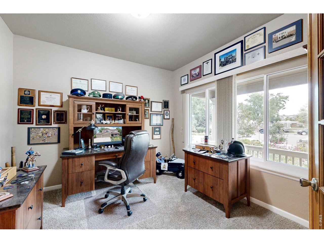 2313 Village Ln