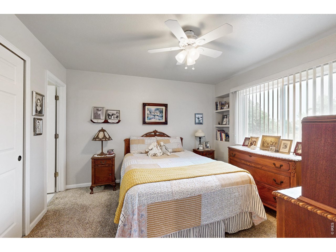 2313 Village Ln
