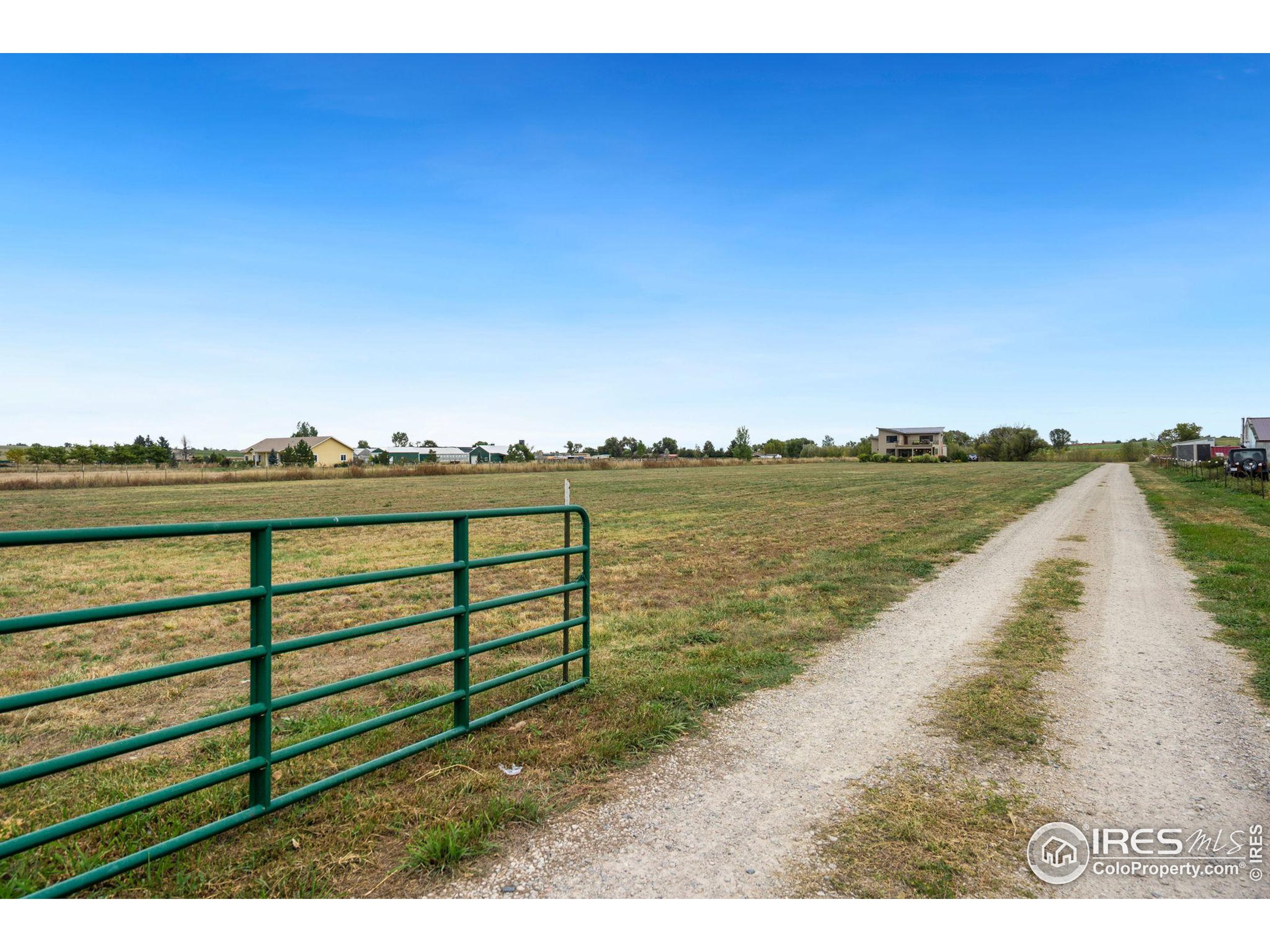 1400 S County Road 17