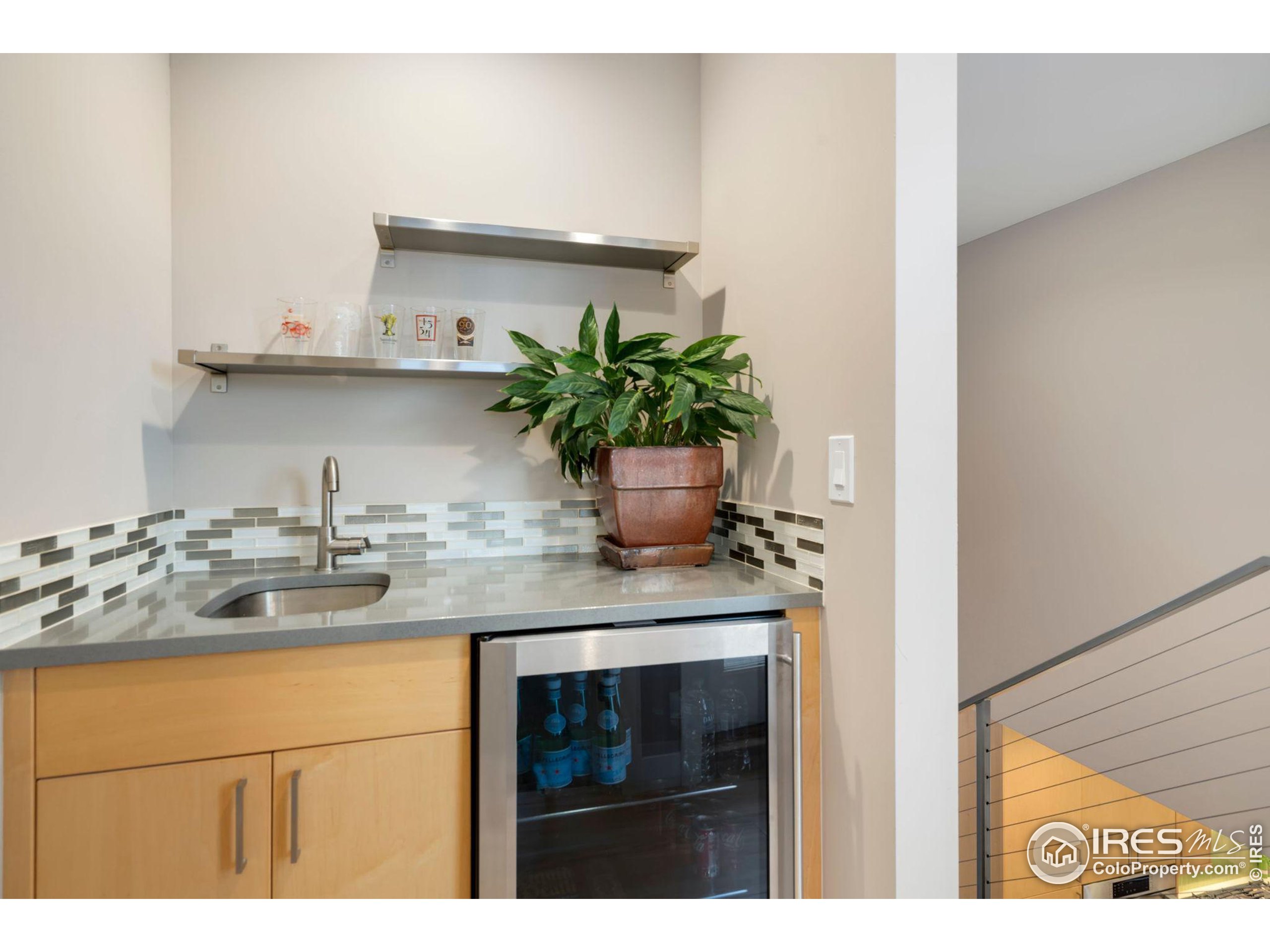 1400 S County Road 17