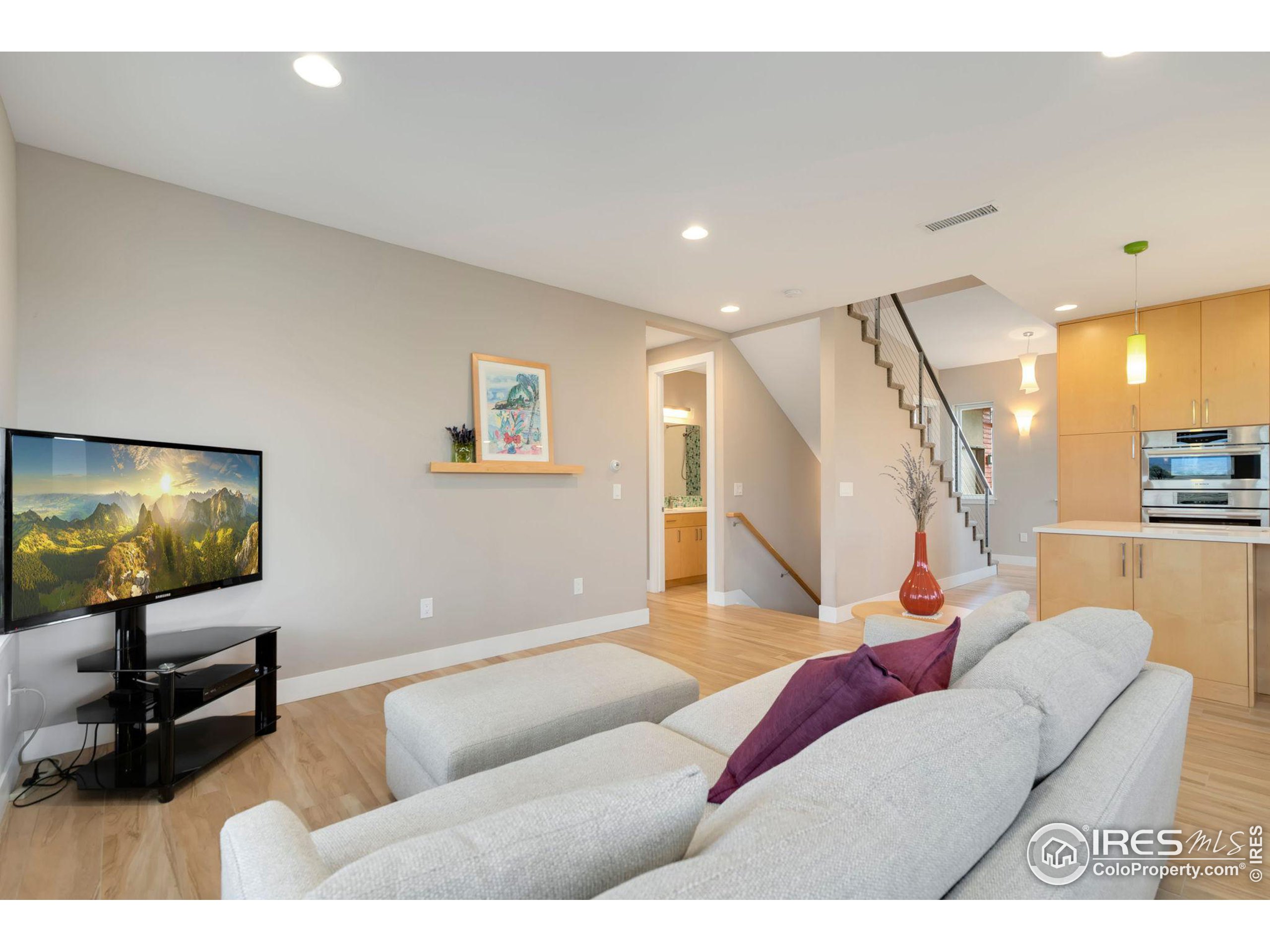 1400 S County Road 17