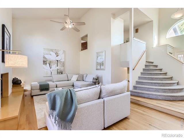 1219 Twin Peaks Circle