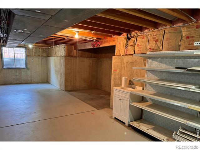 1219 Twin Peaks Circle