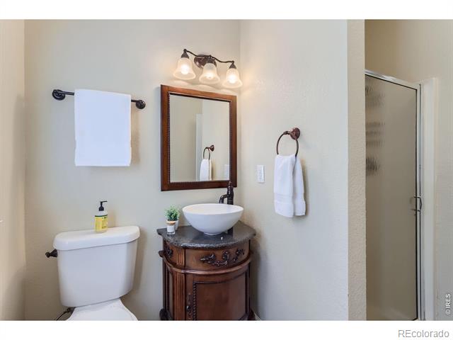 1219 Twin Peaks Circle
