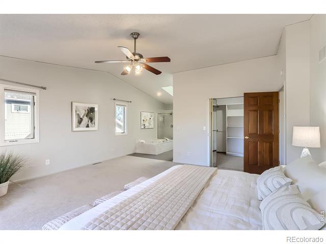 1219 Twin Peaks Circle