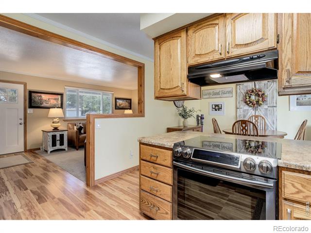 9852 Zephyr Drive