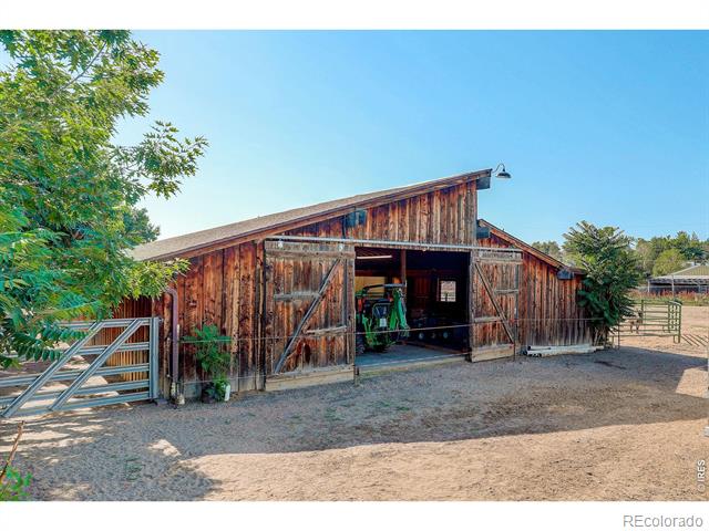 9852 Zephyr Drive