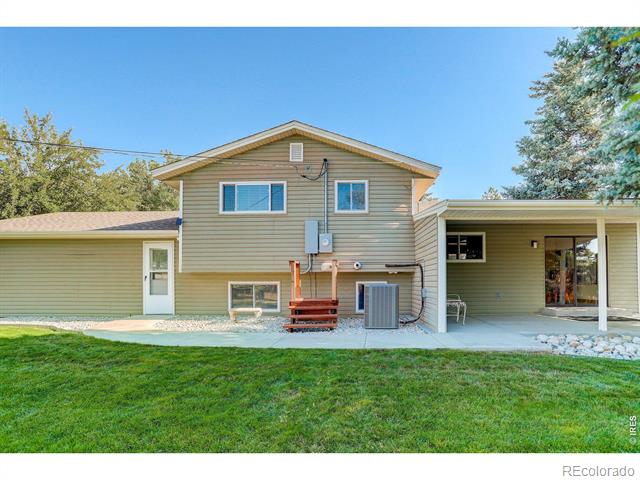 9852 Zephyr Drive