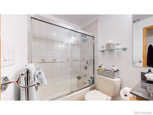 624 Pearl Street Unit: 203