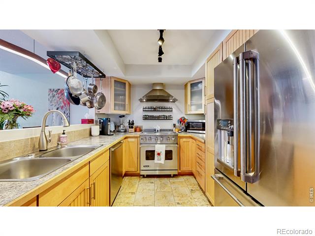 624 Pearl Street Unit: 203