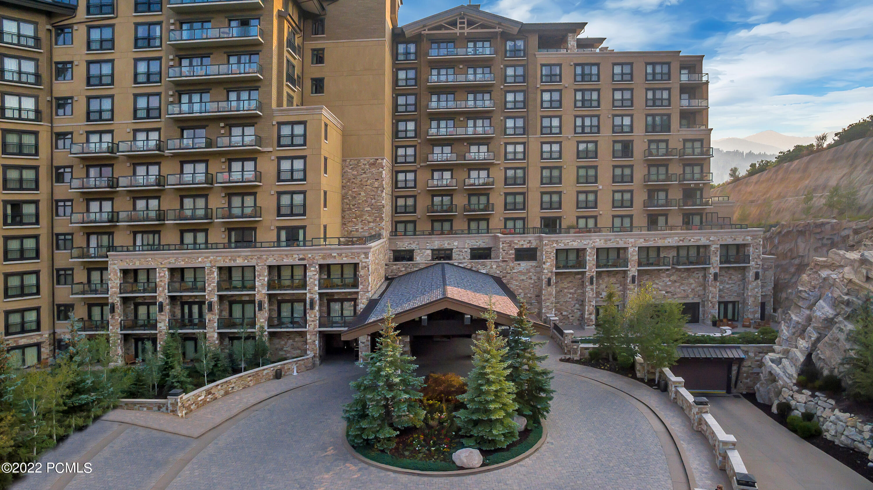 2300 Deer Valley Drive