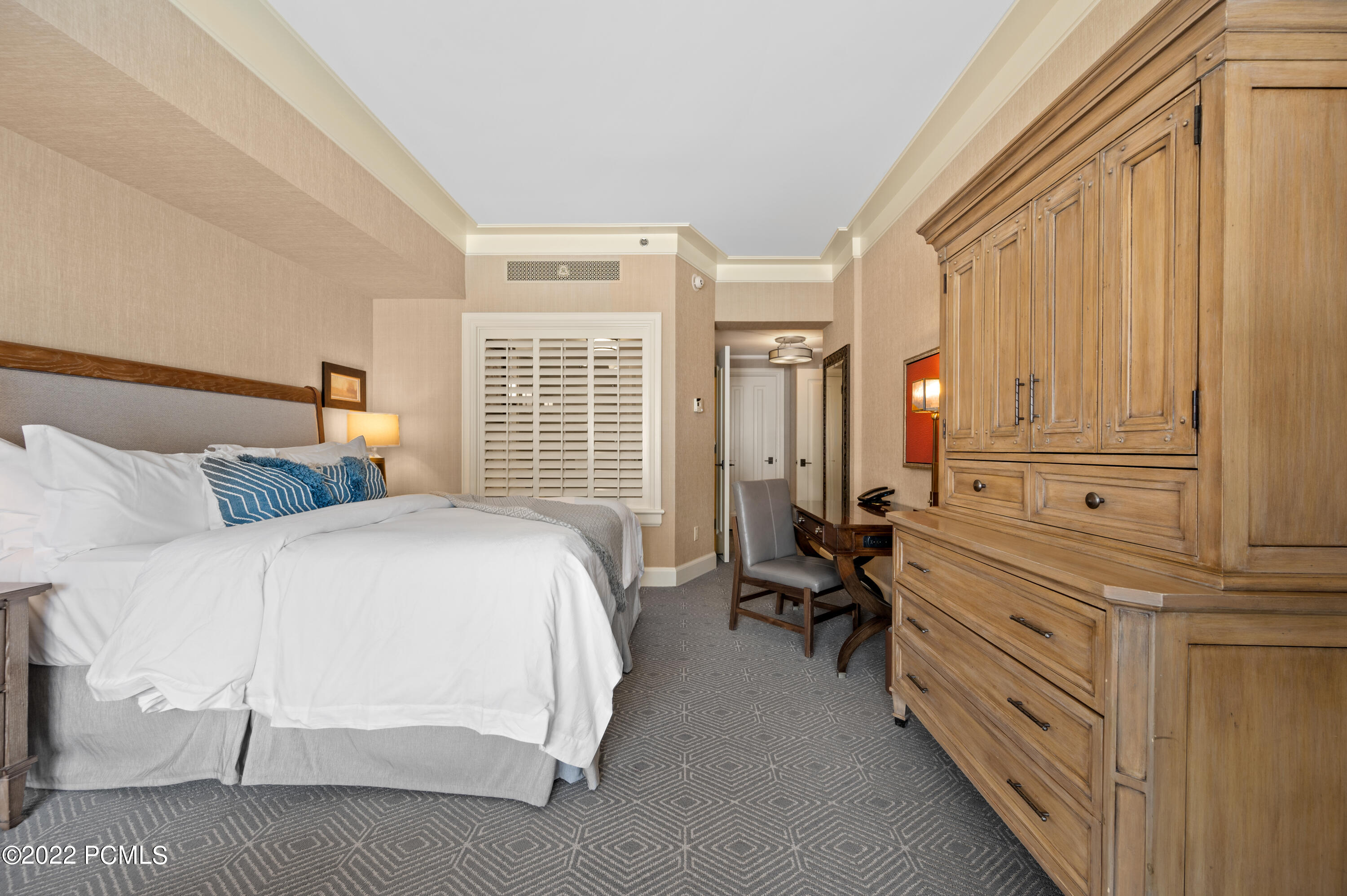 2300 Deer Valley Drive