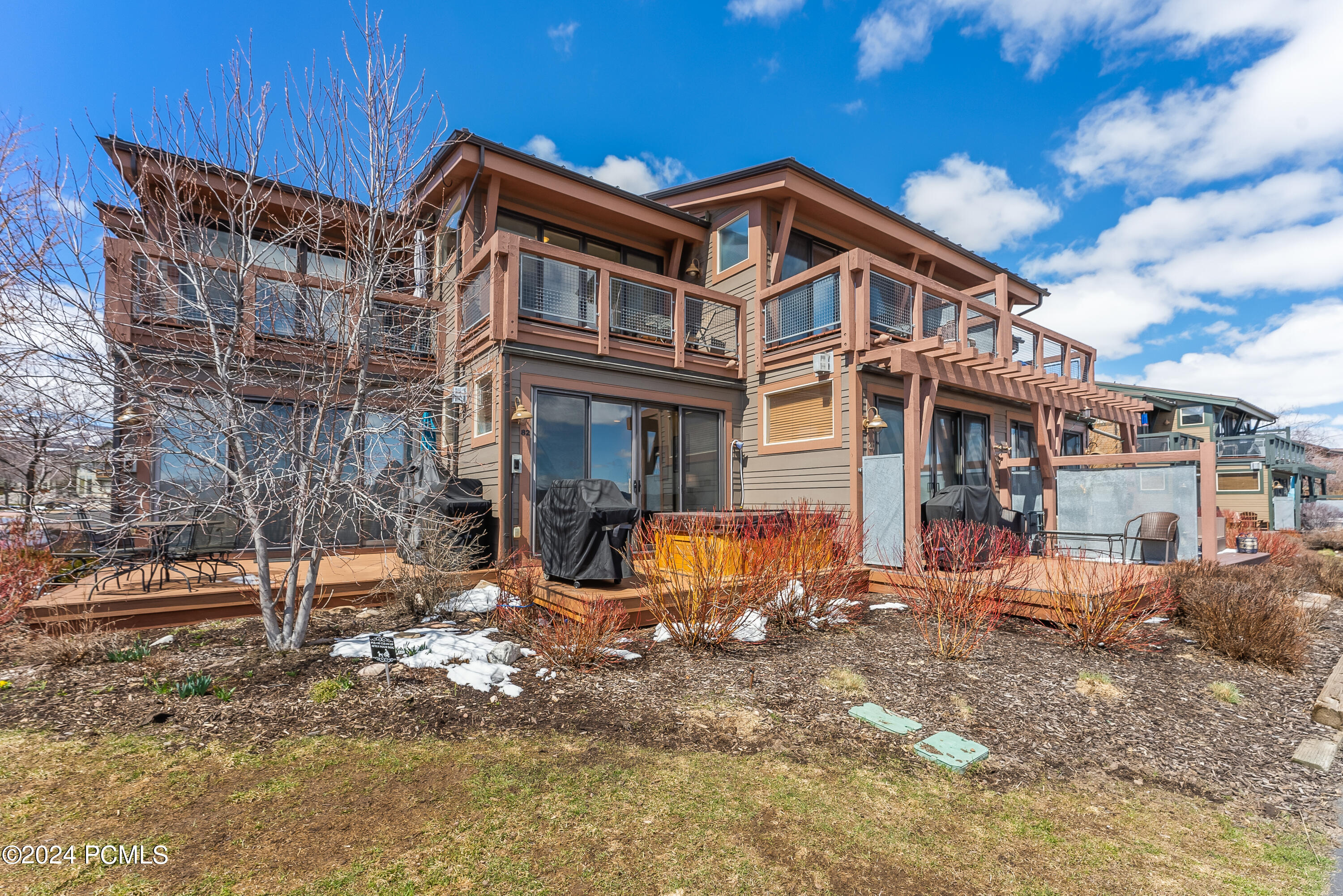 5986 S Park Lane, 82 RAILTON NORTH + CO.