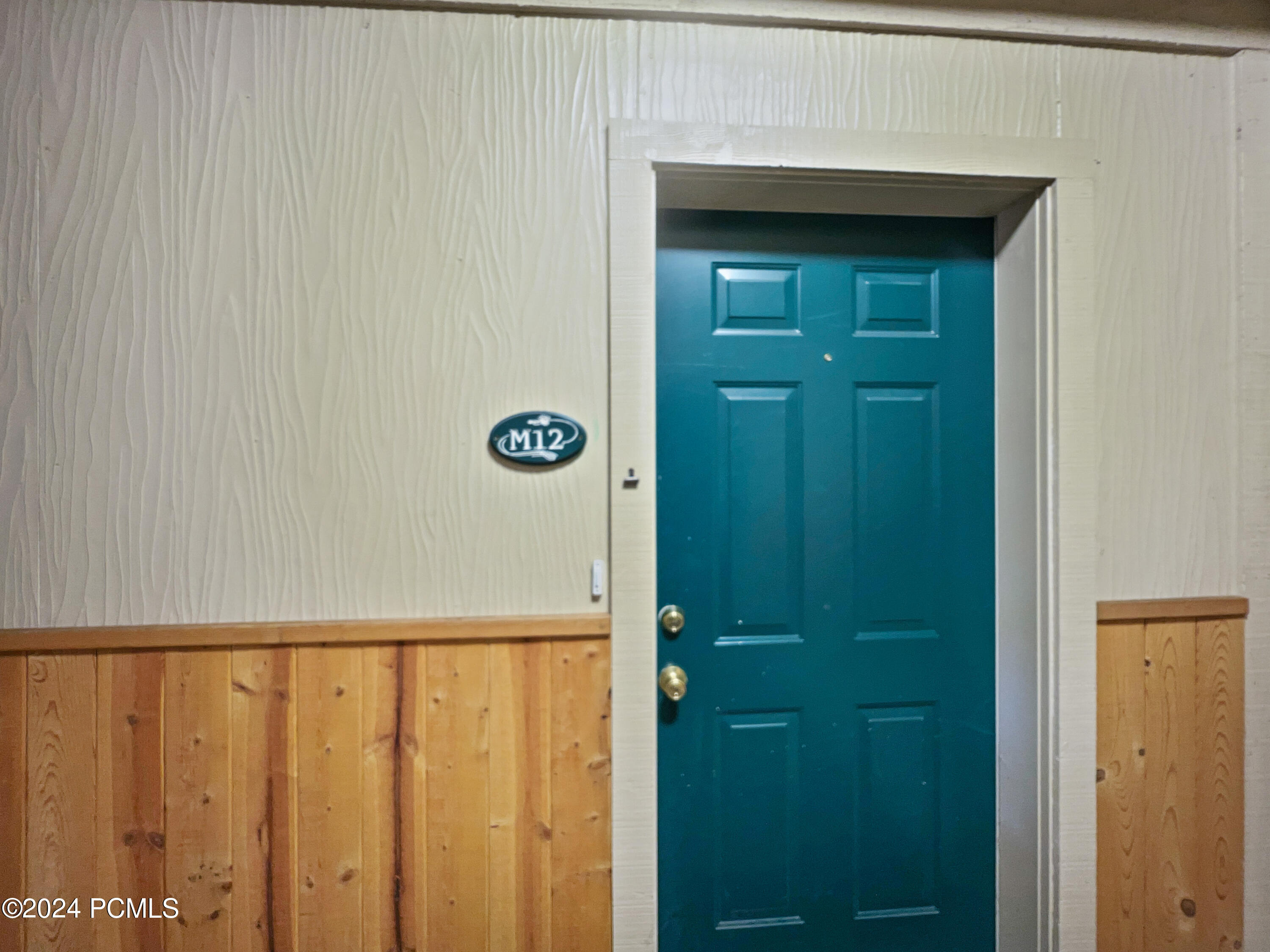 900 Bitner Road, Apt M12