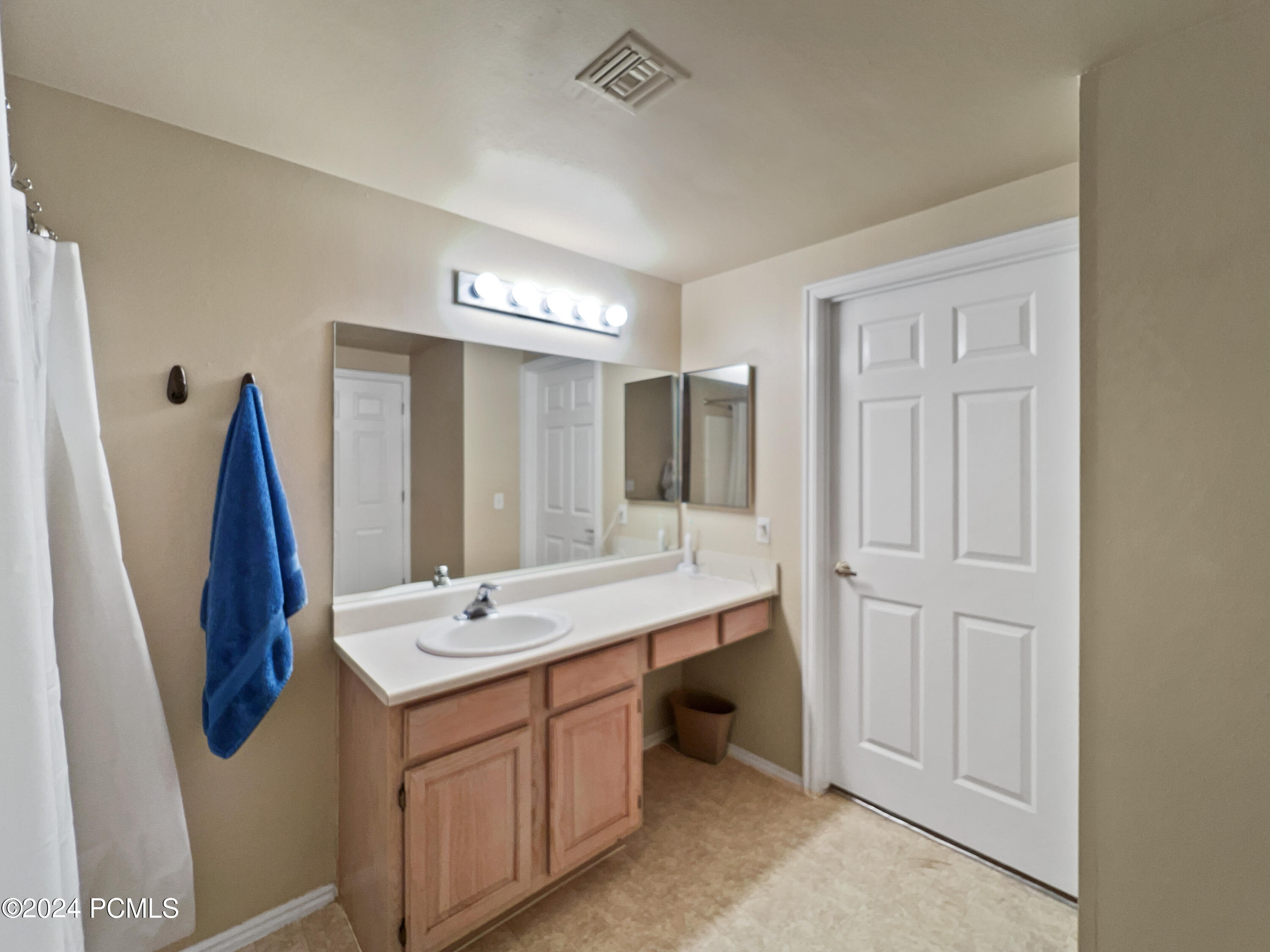 900 Bitner Road, Apt M12