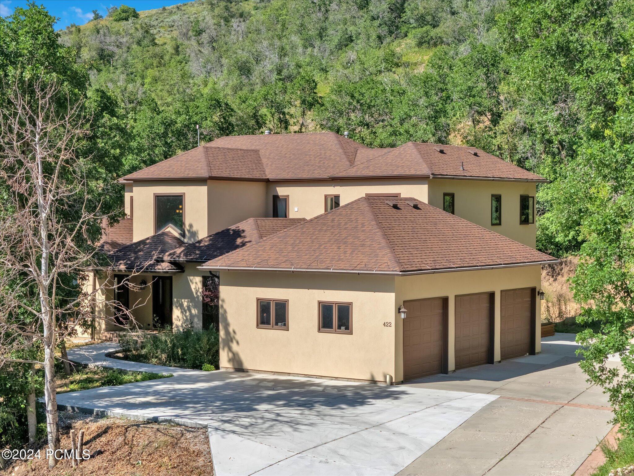 422 S Maryfield Drive