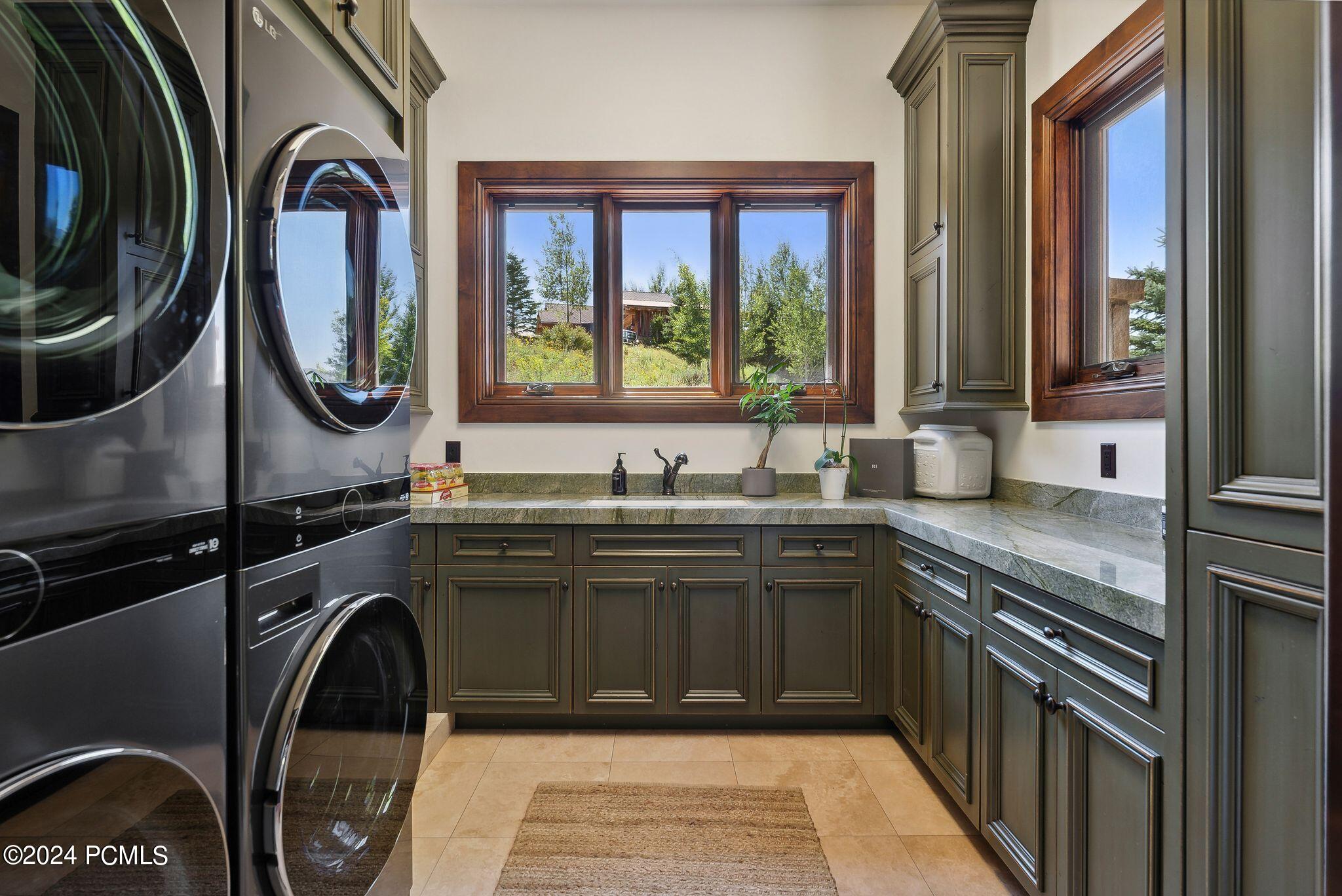 340 Hollyhock Street