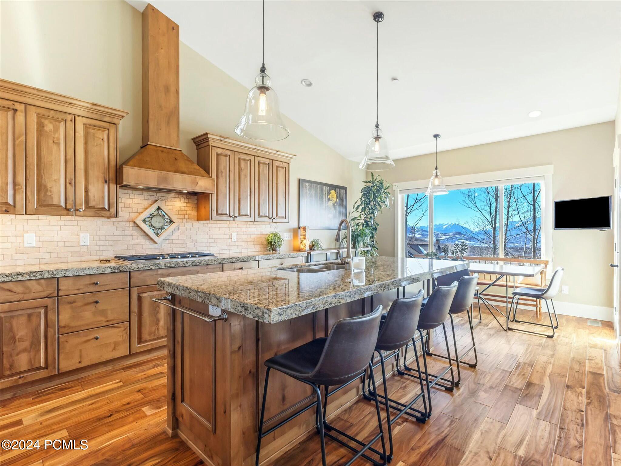 1628 E Viewside Circle
