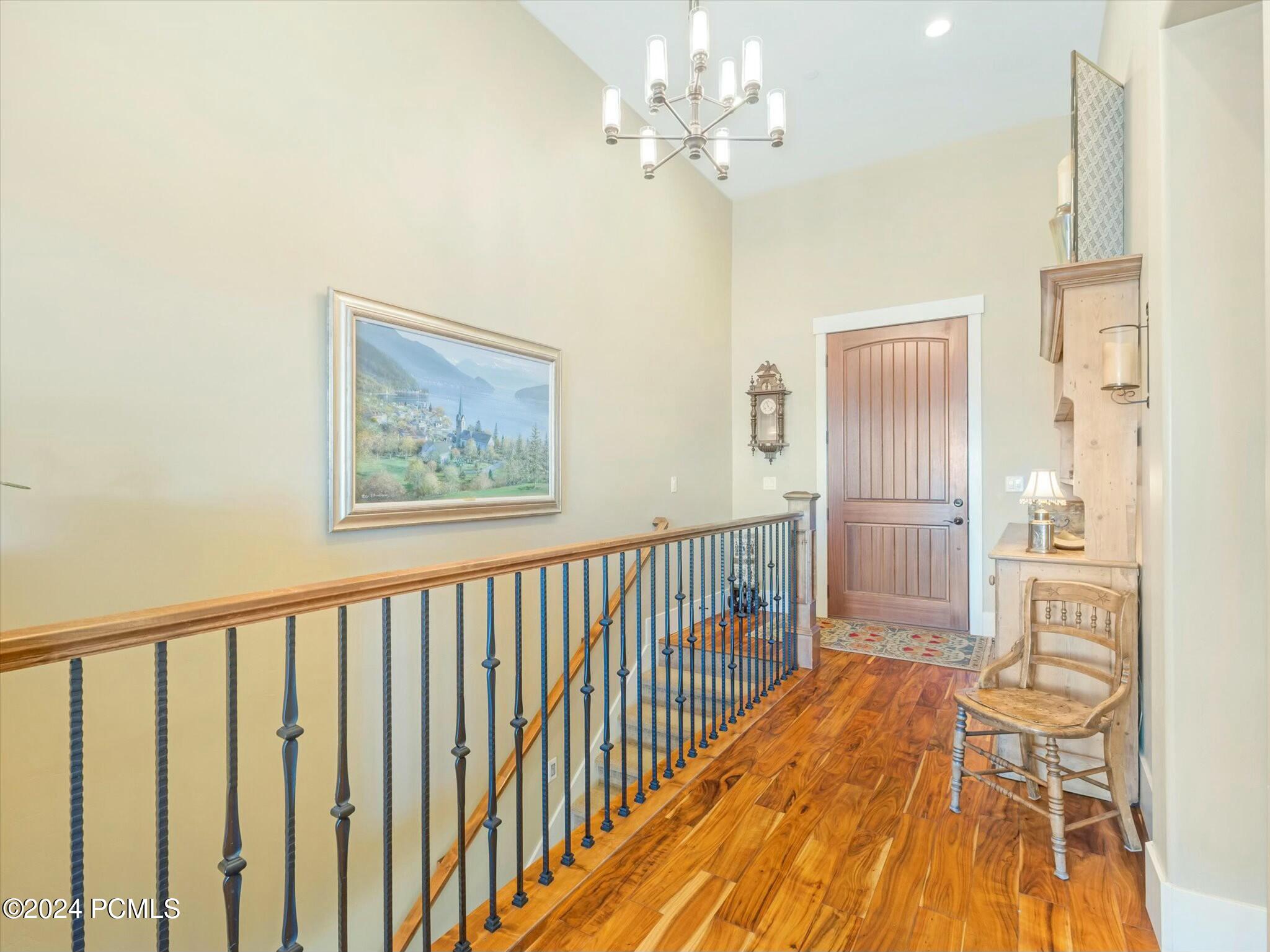 1628 E Viewside Circle