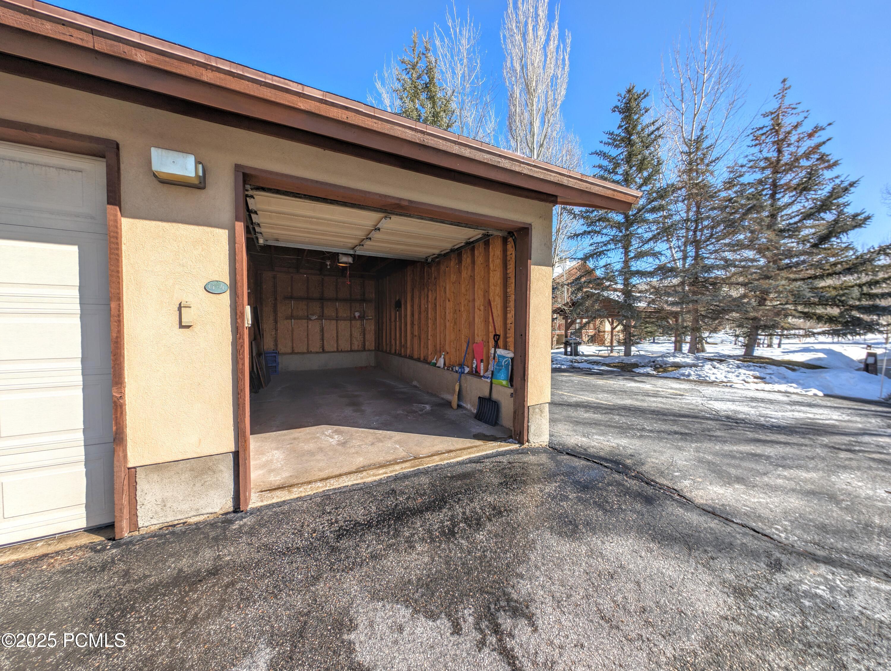 1600 Pinebrook Boulevard, G4