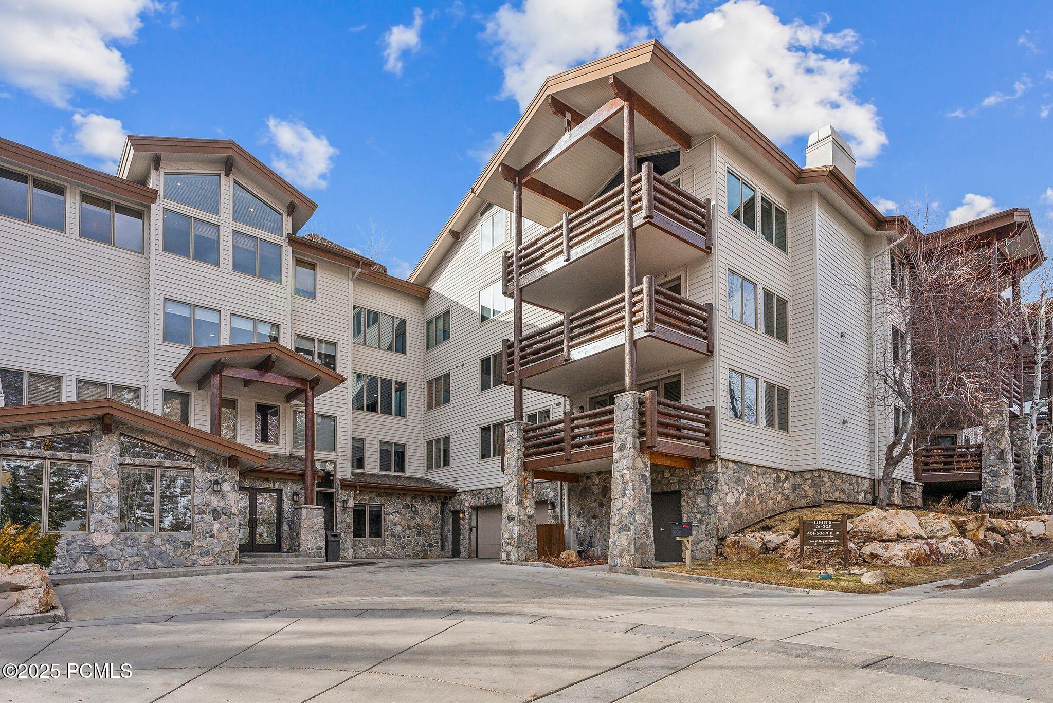 2100 Deer Valley Drive, 7