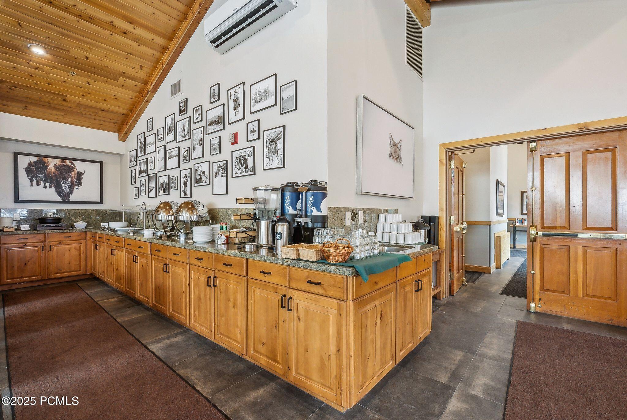 2100 Deer Valley Drive, 7