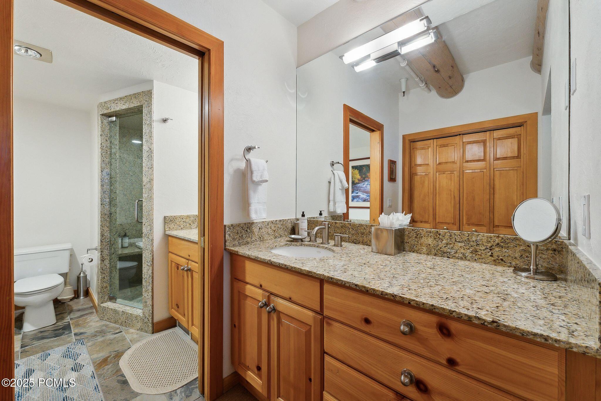 2100 Deer Valley Drive, 7