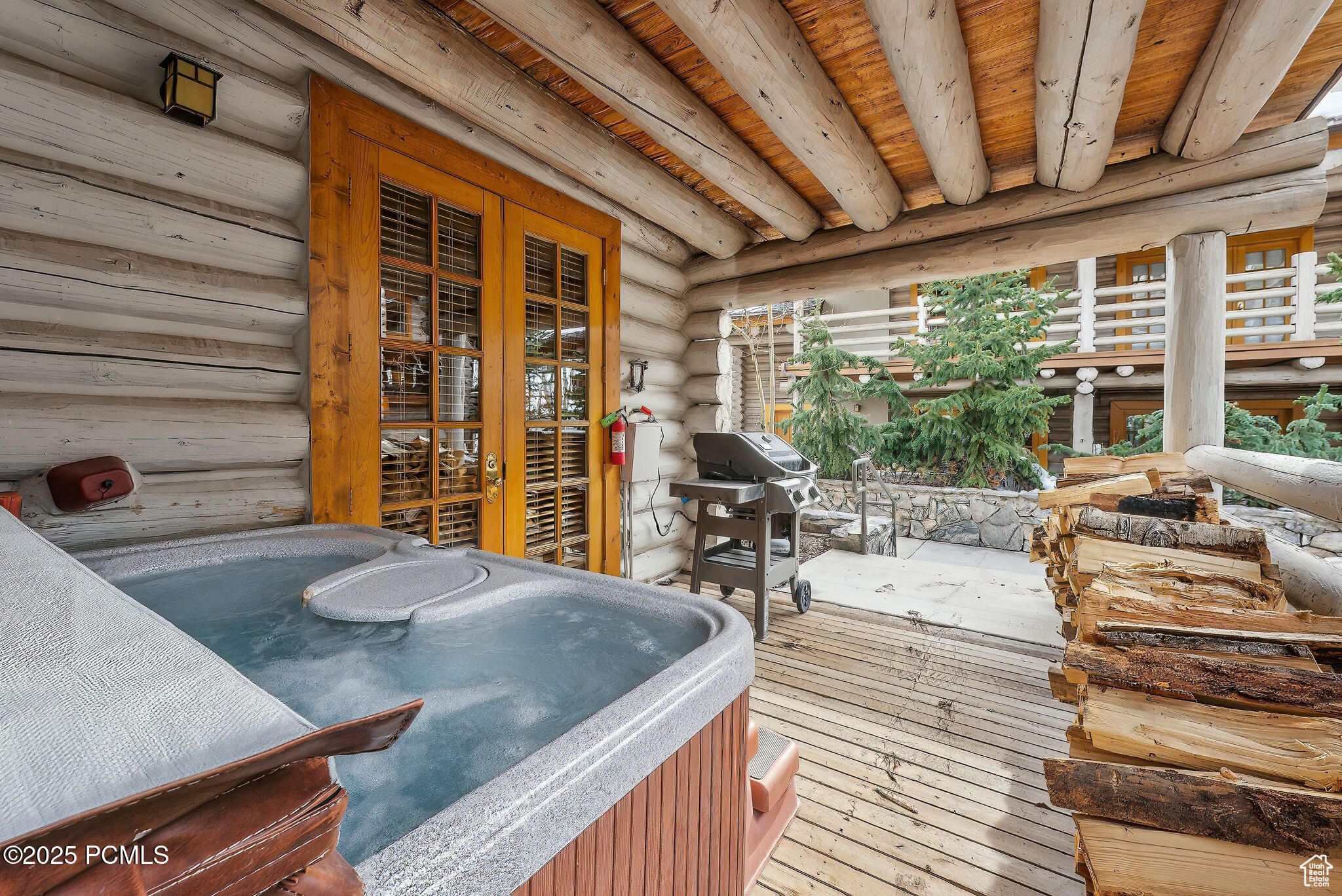 2100 Deer Valley Drive, 7