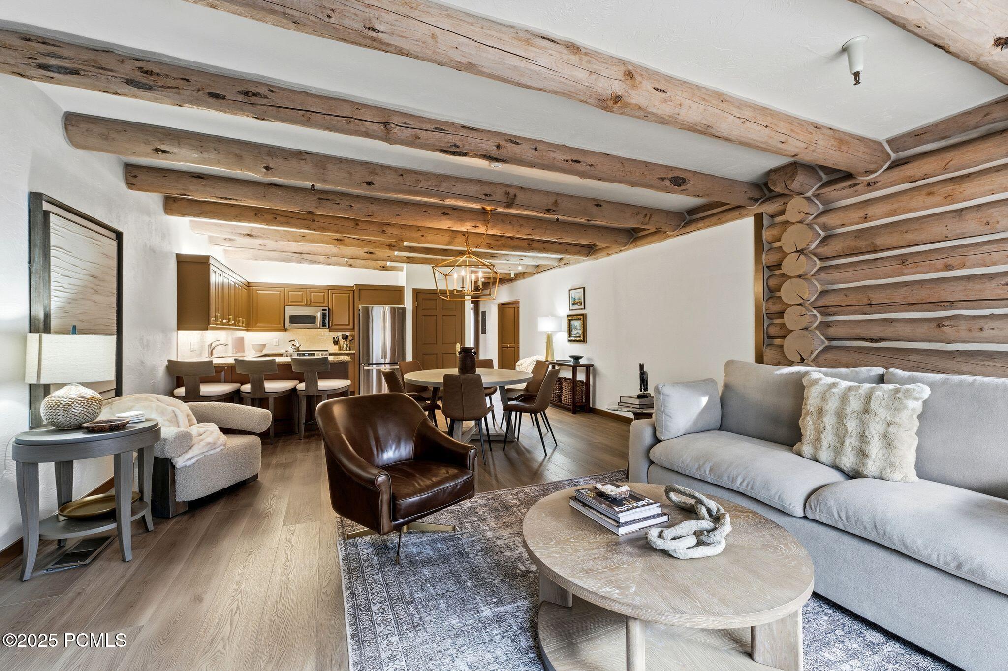 2100 Deer Valley Drive, 7