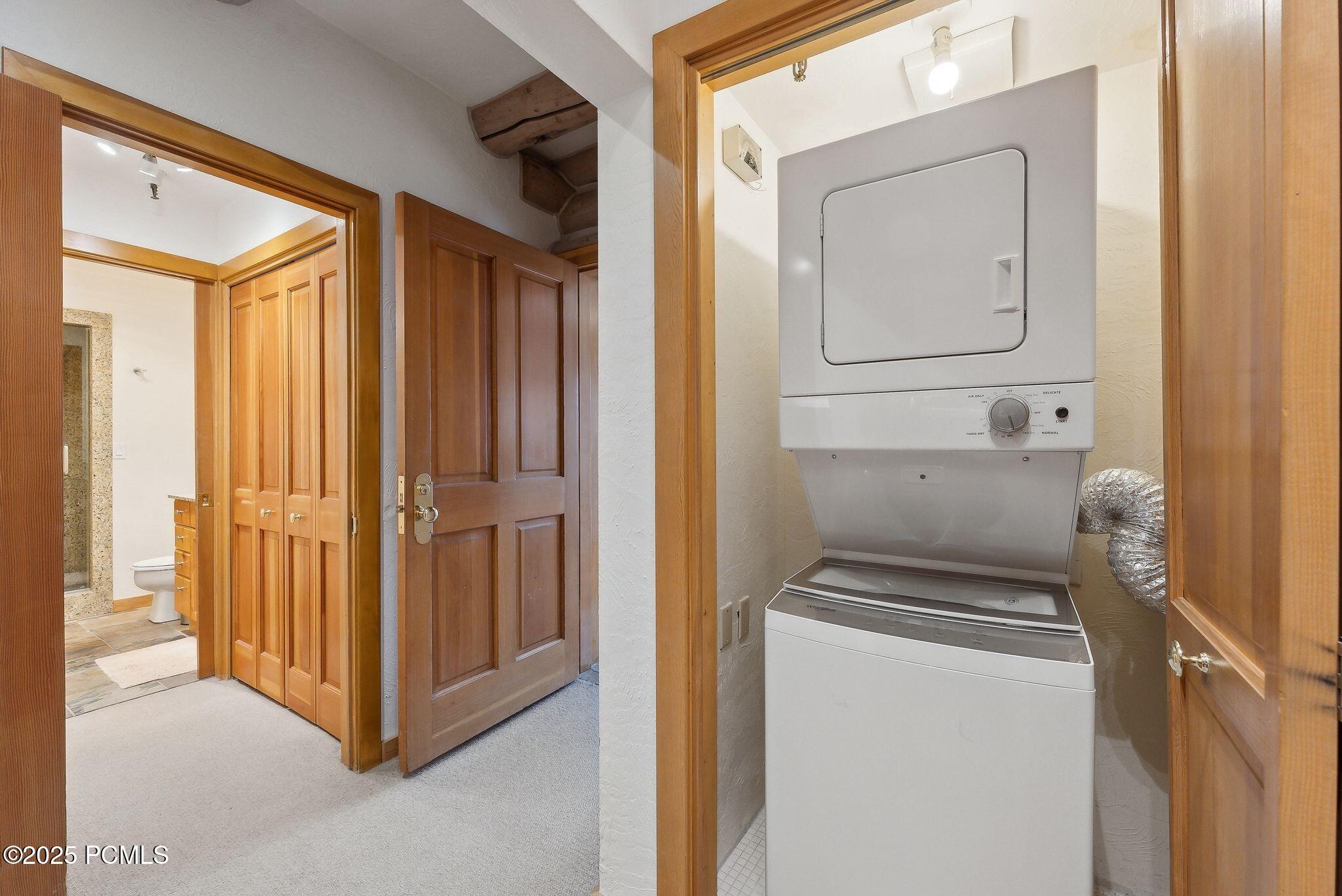 2100 Deer Valley Drive, 7