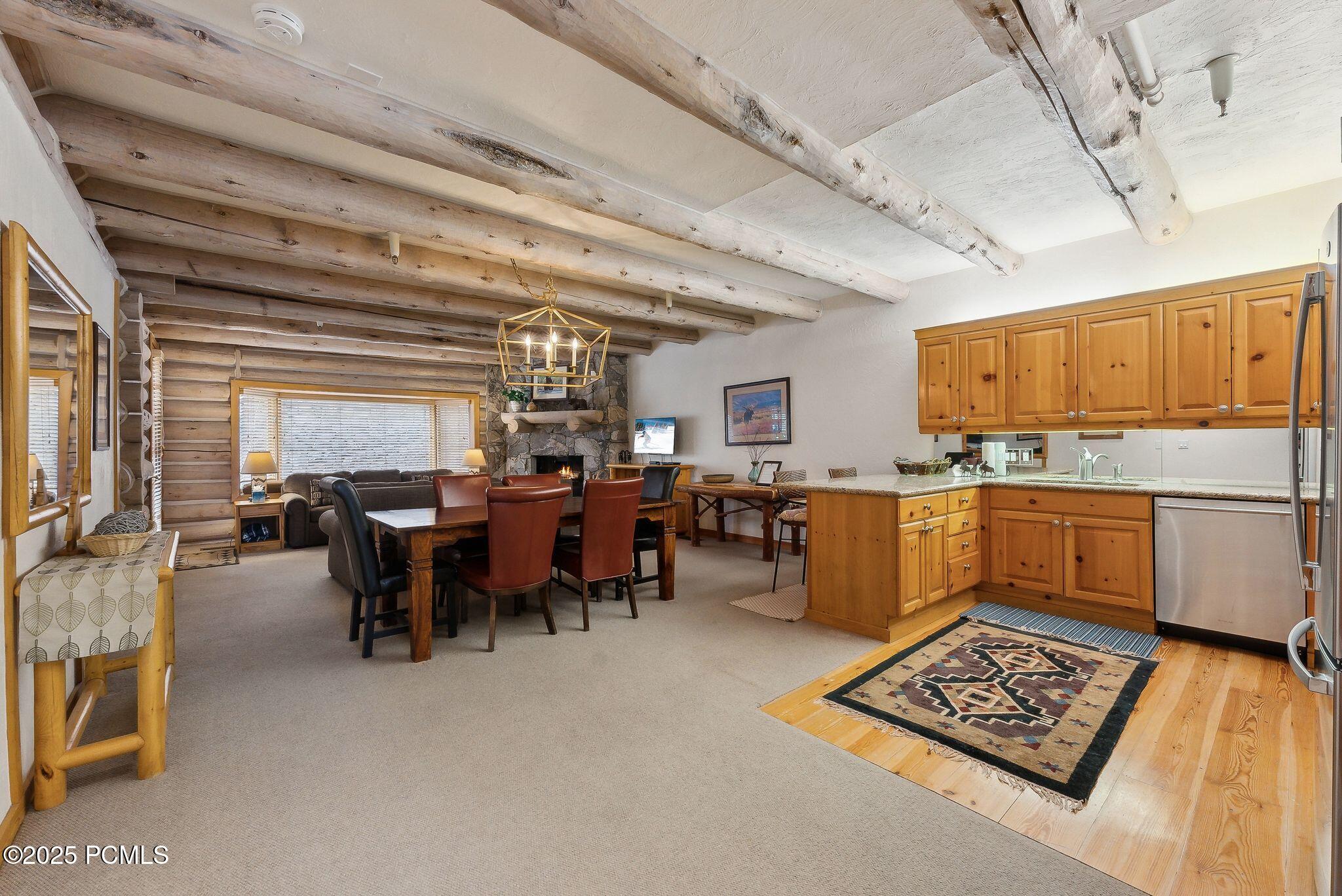 2100 Deer Valley Drive, 7