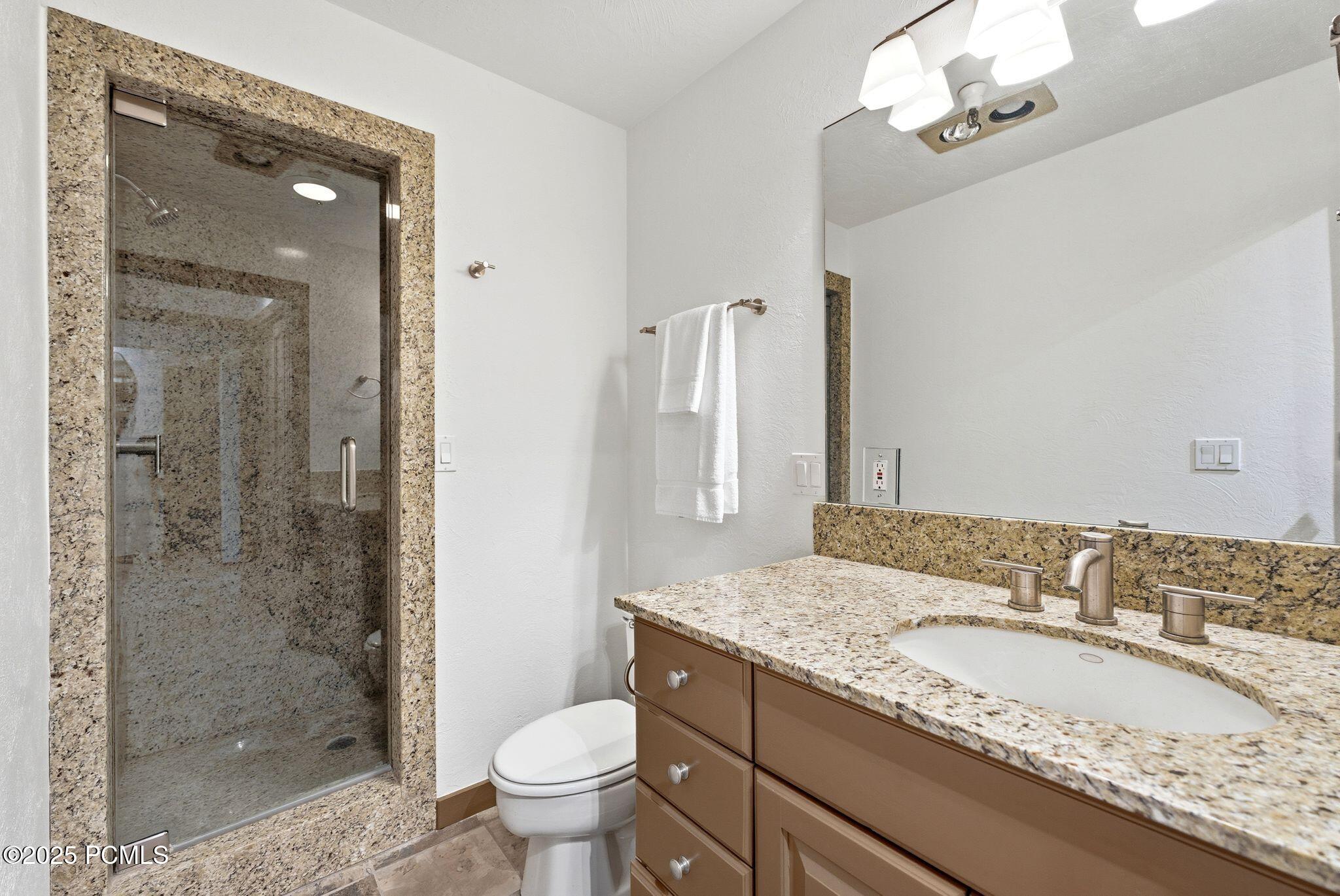 2100 Deer Valley Drive, 7