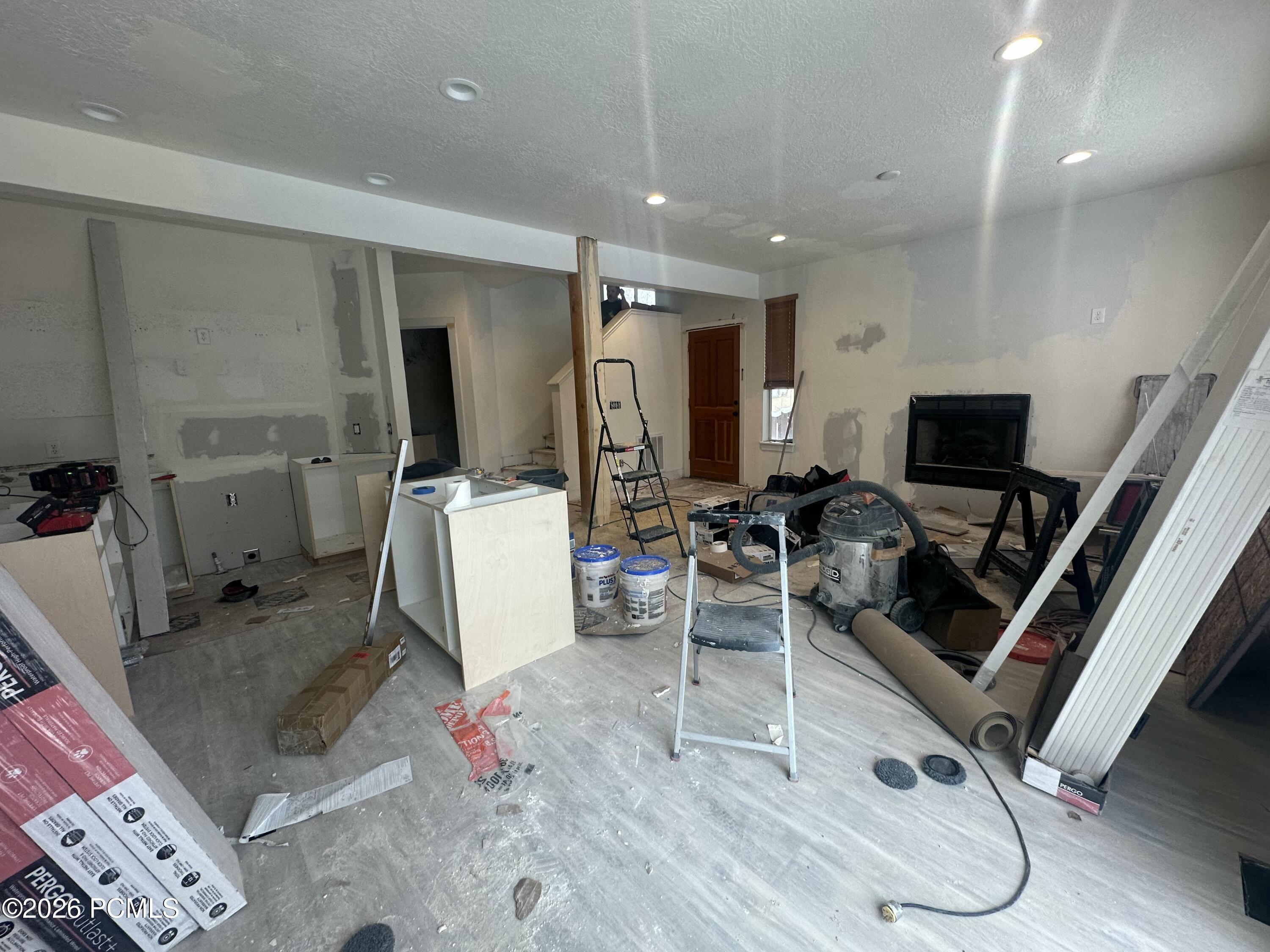 1107 Station Loop Road