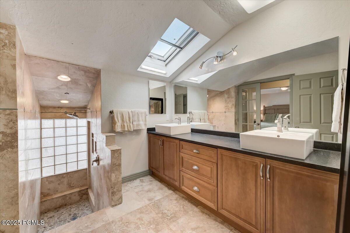 2350 Lucky John Drive