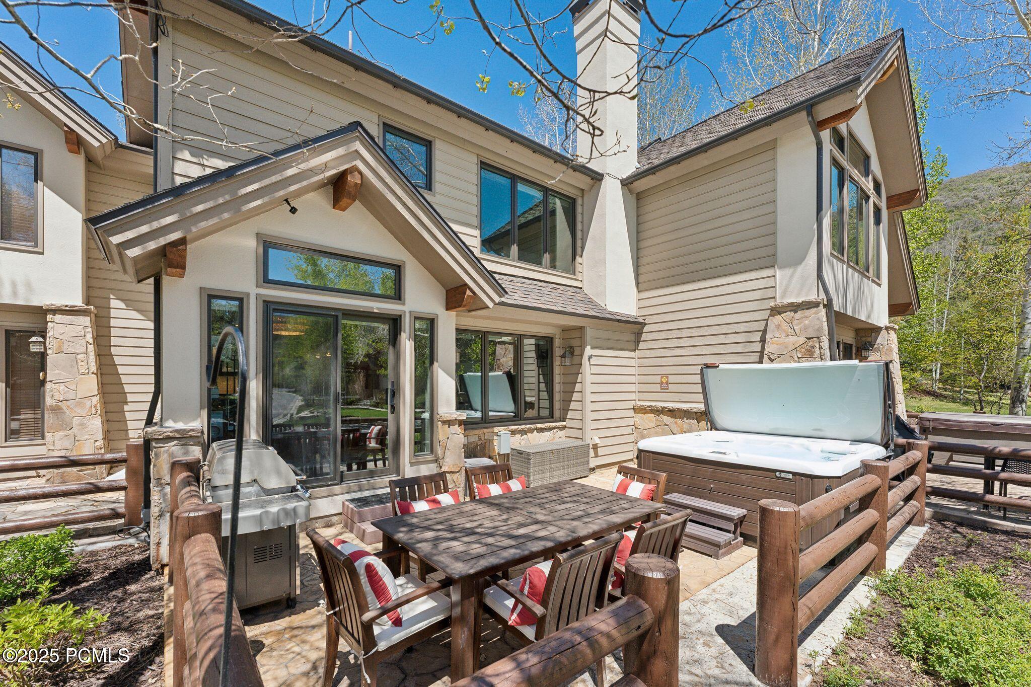 2464 Deer Lake Drive