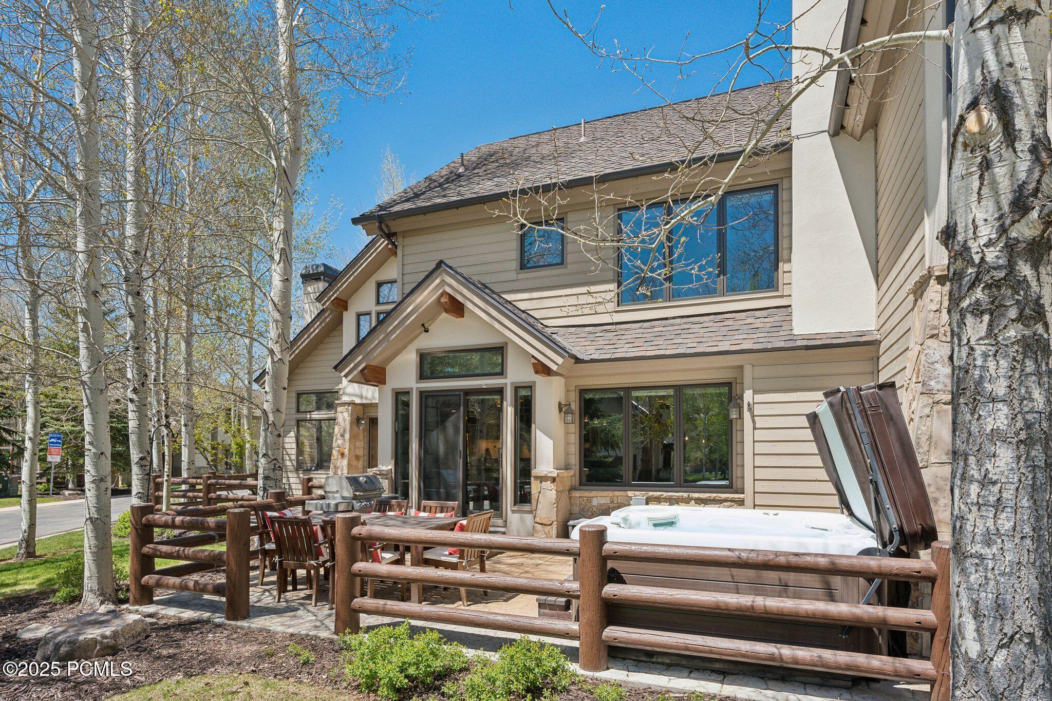 2464 Deer Lake Drive