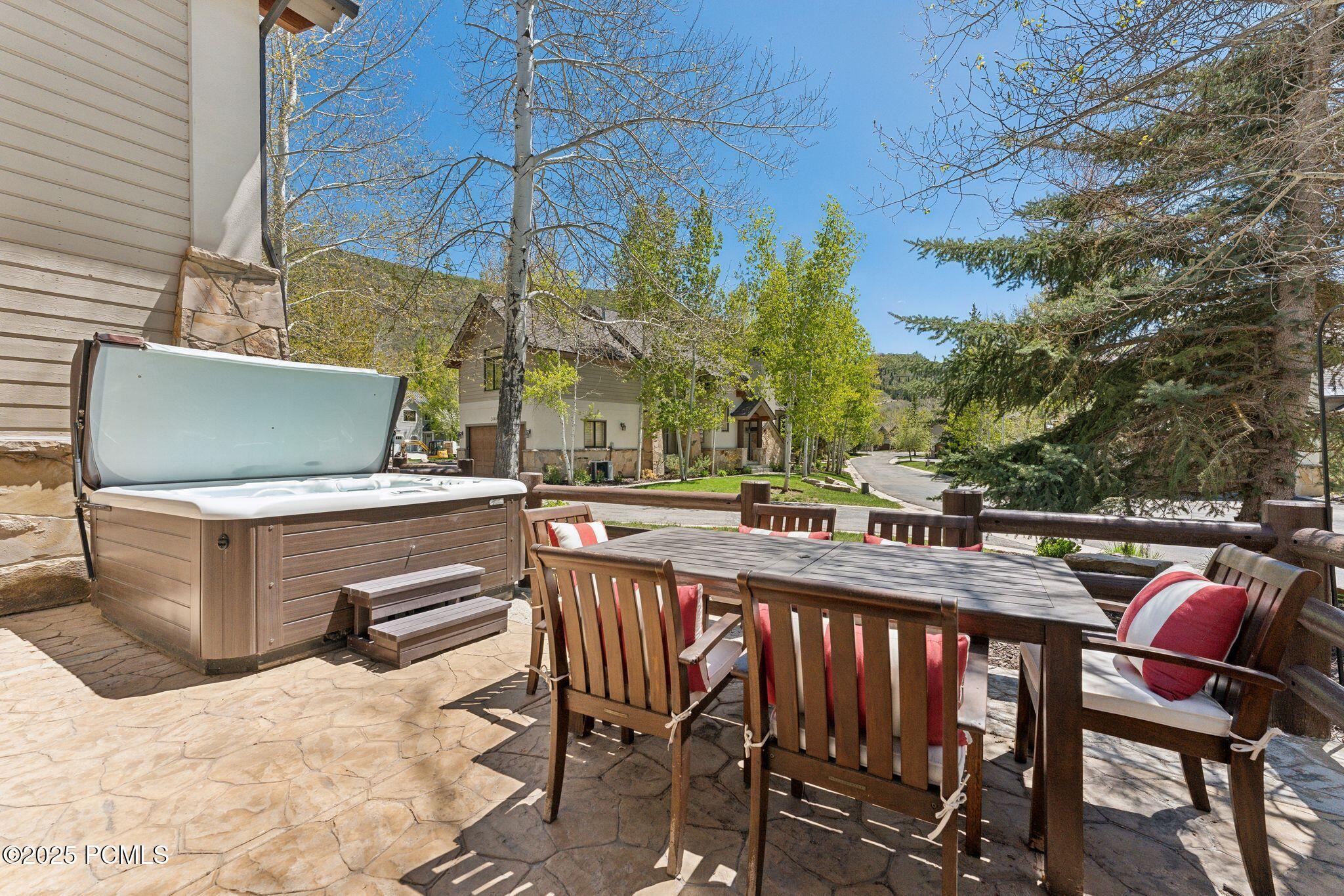 2464 Deer Lake Drive