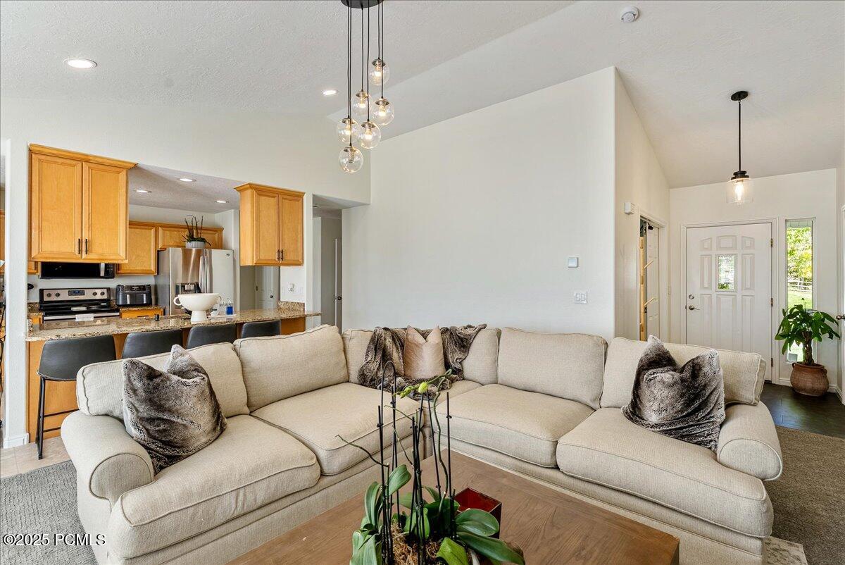 5167 Rodeo Circle