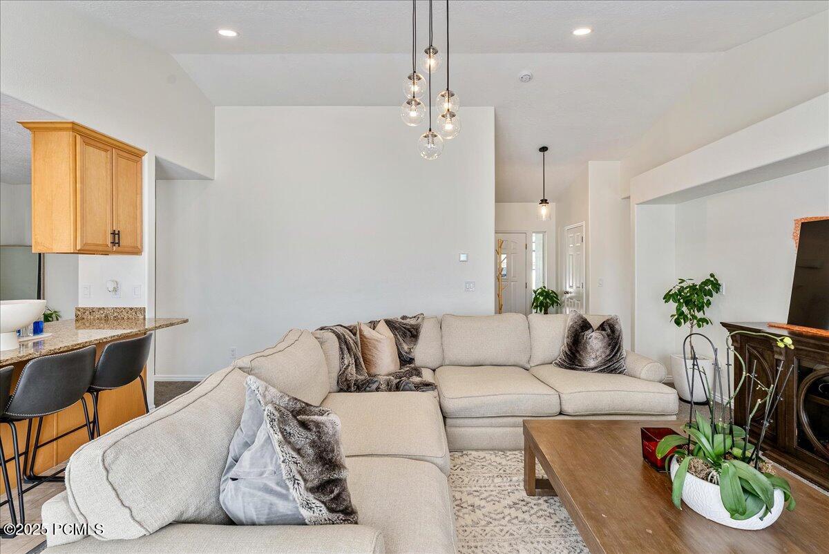 5167 Rodeo Circle