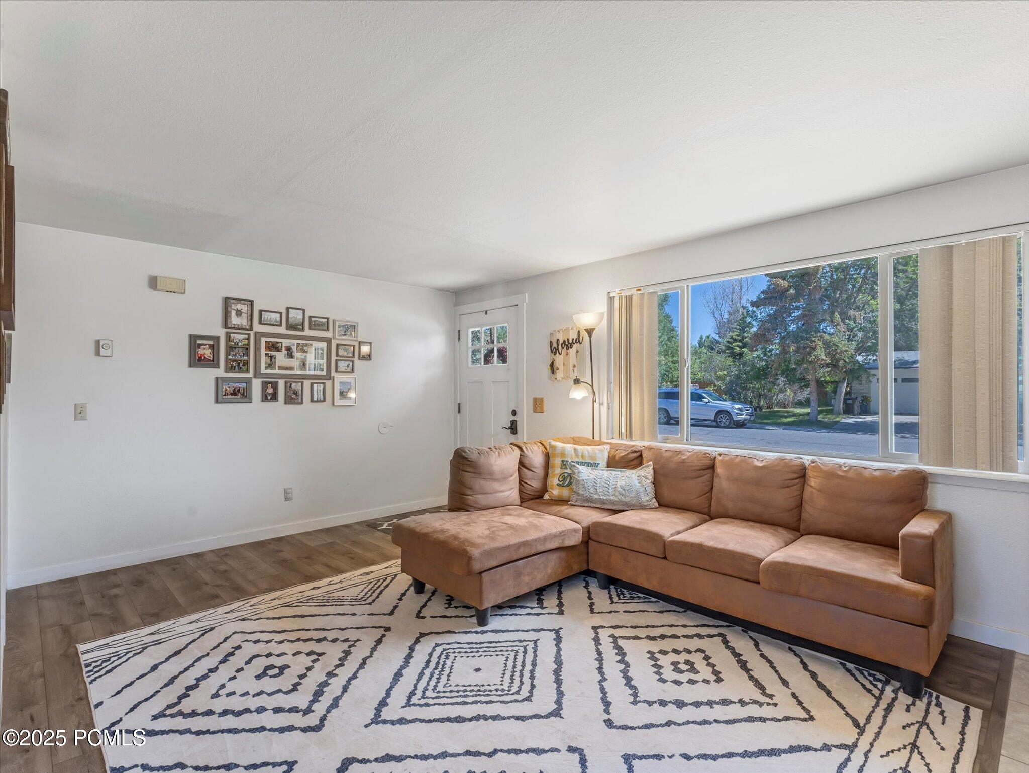 155 Hawthorne Drive