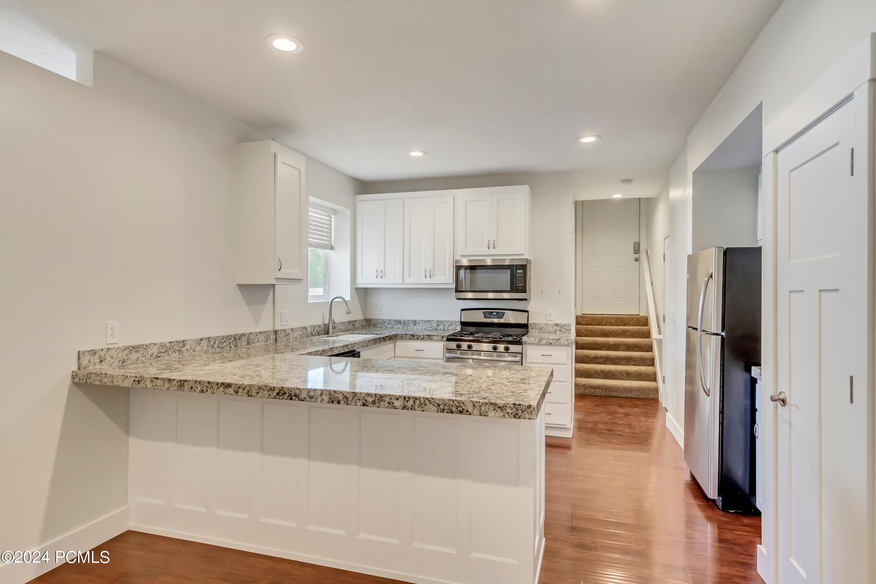 125 E Airport Road