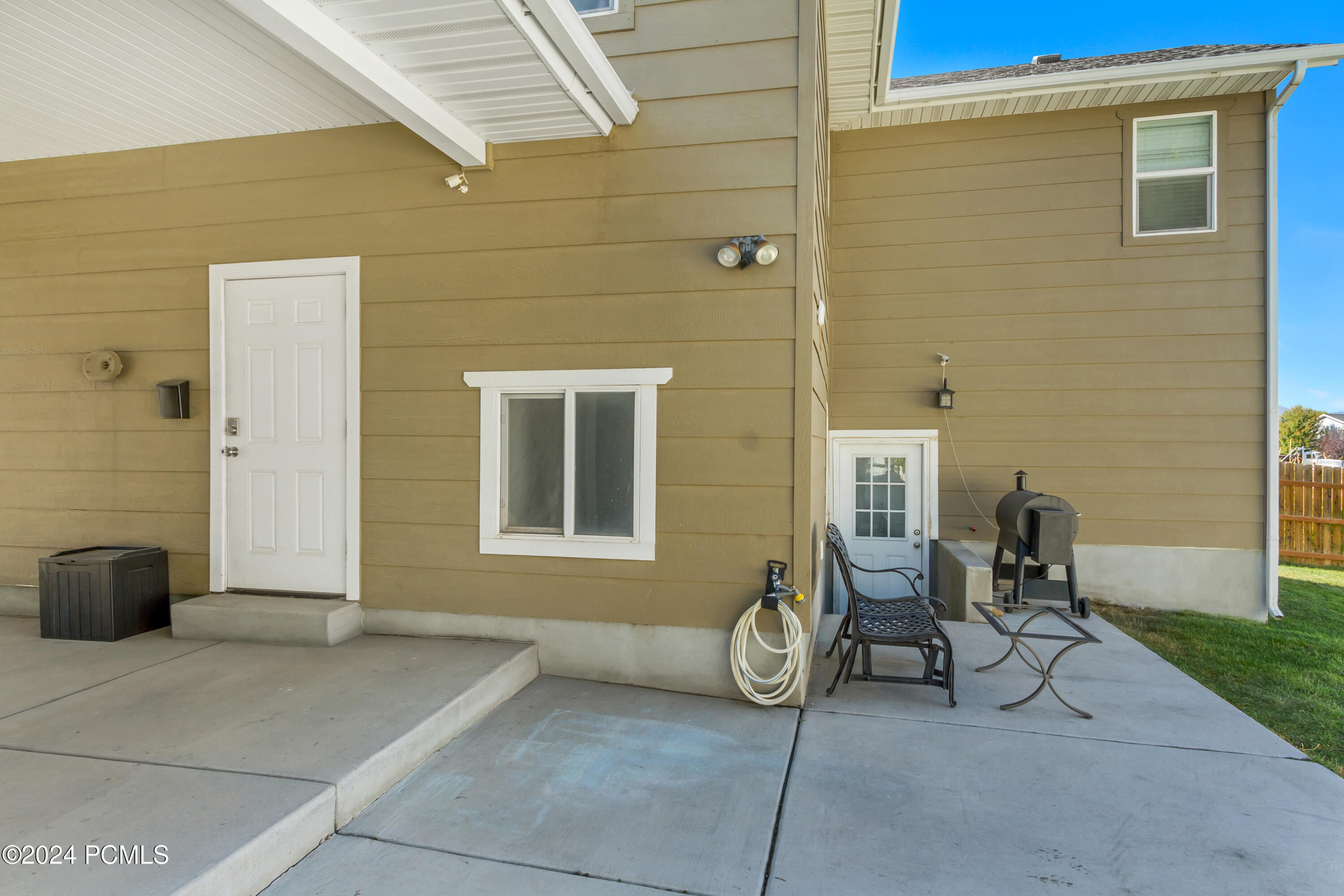 125 E Airport Road