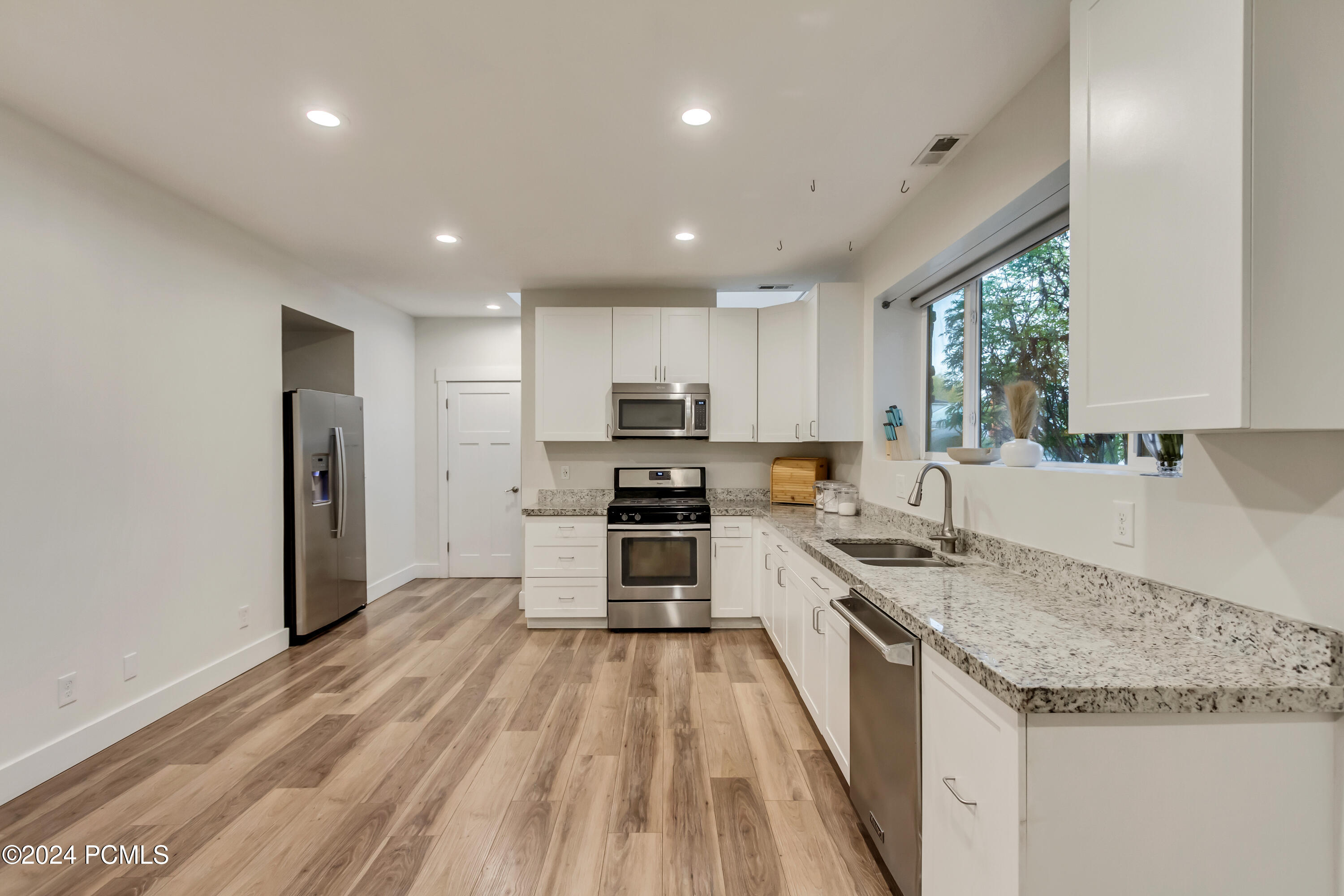 125 E Airport Road