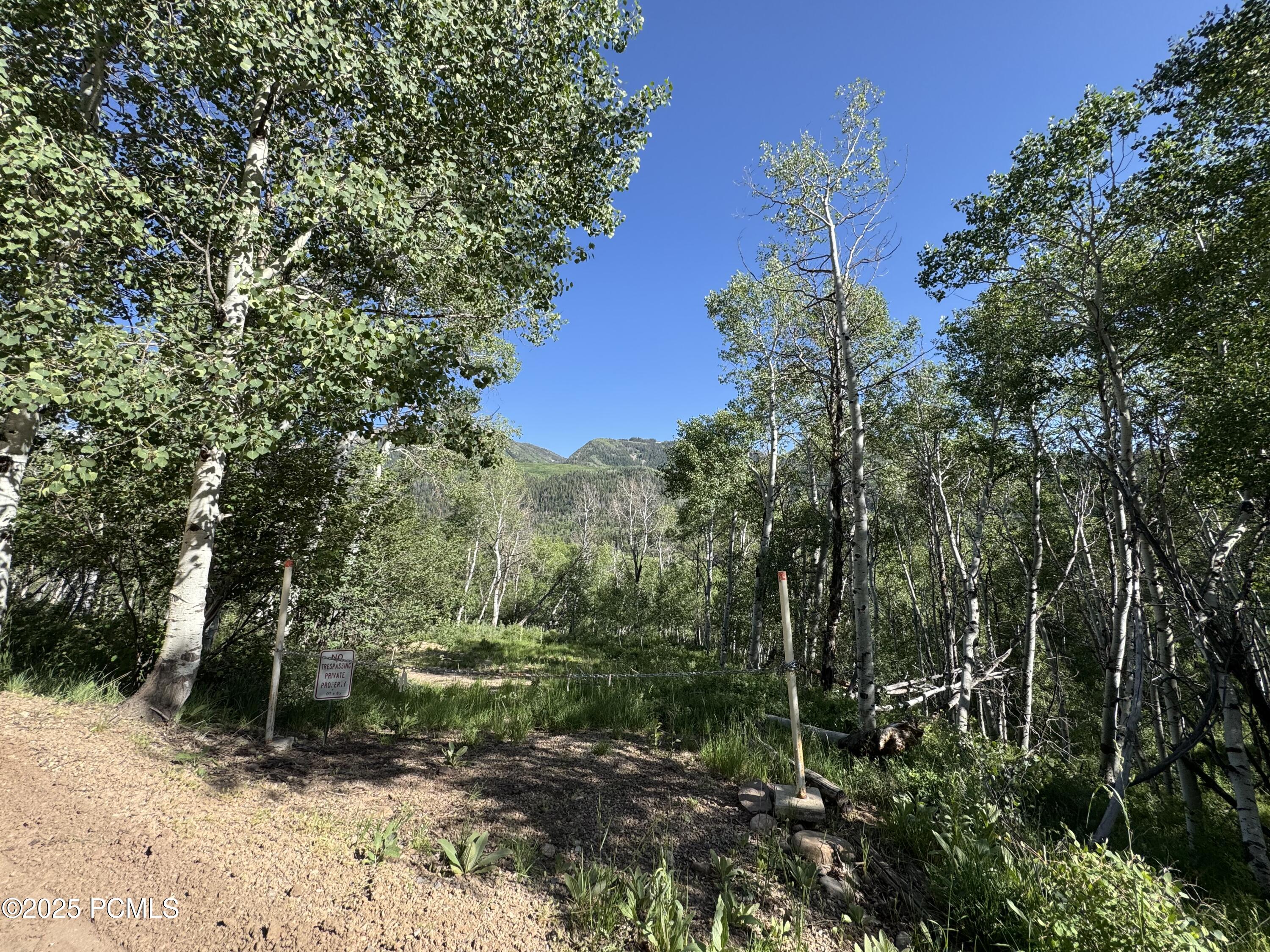 5592 Fremont Trail