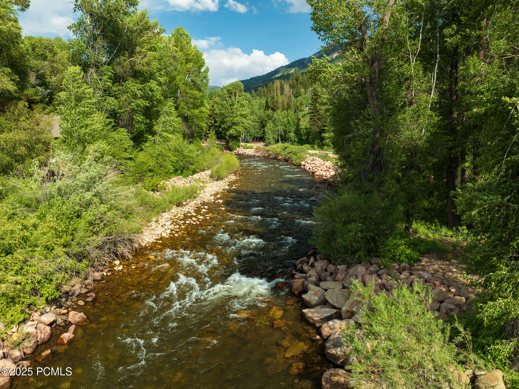 5592 Fremont Trail