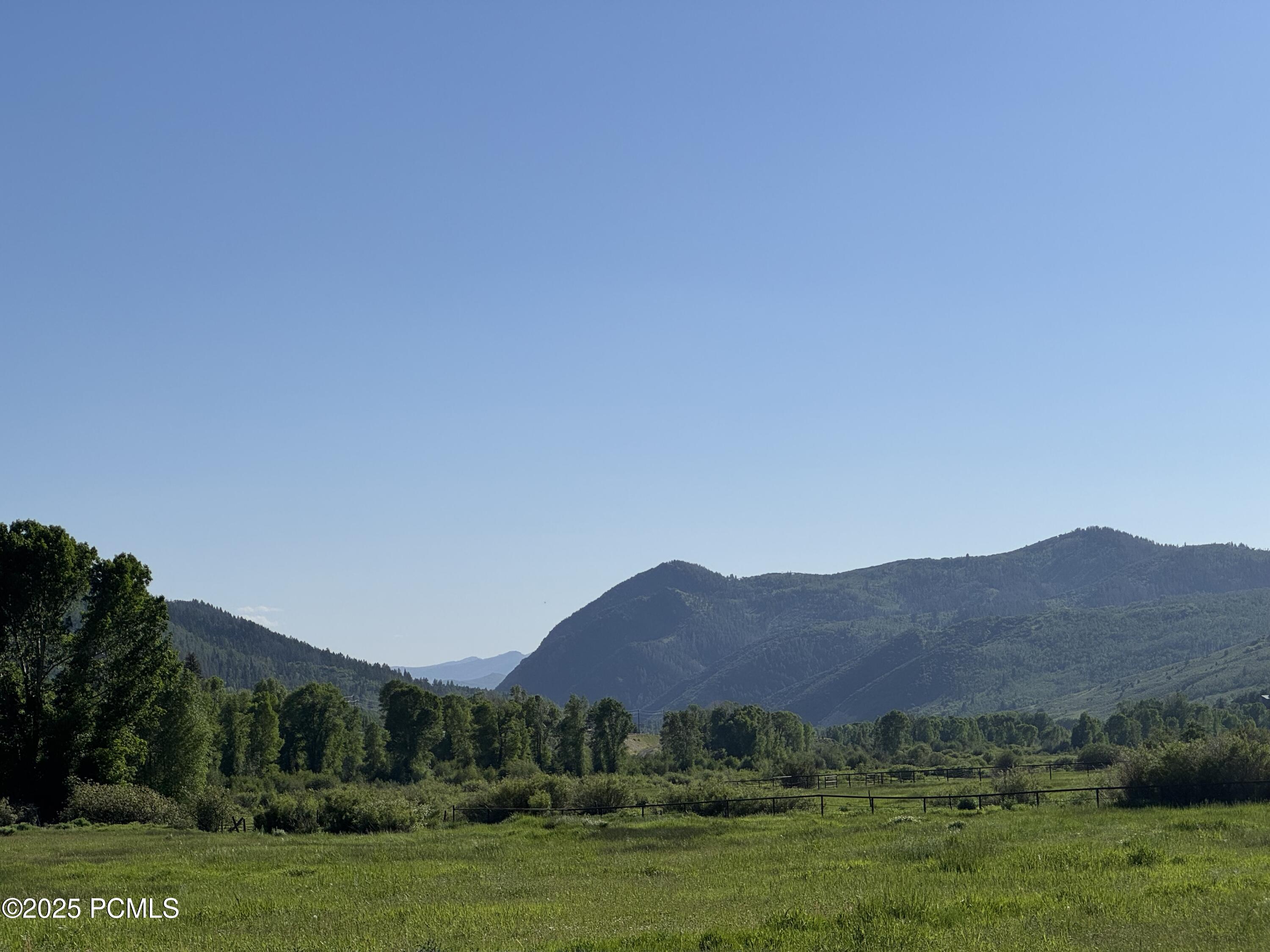 5592 Fremont Trail