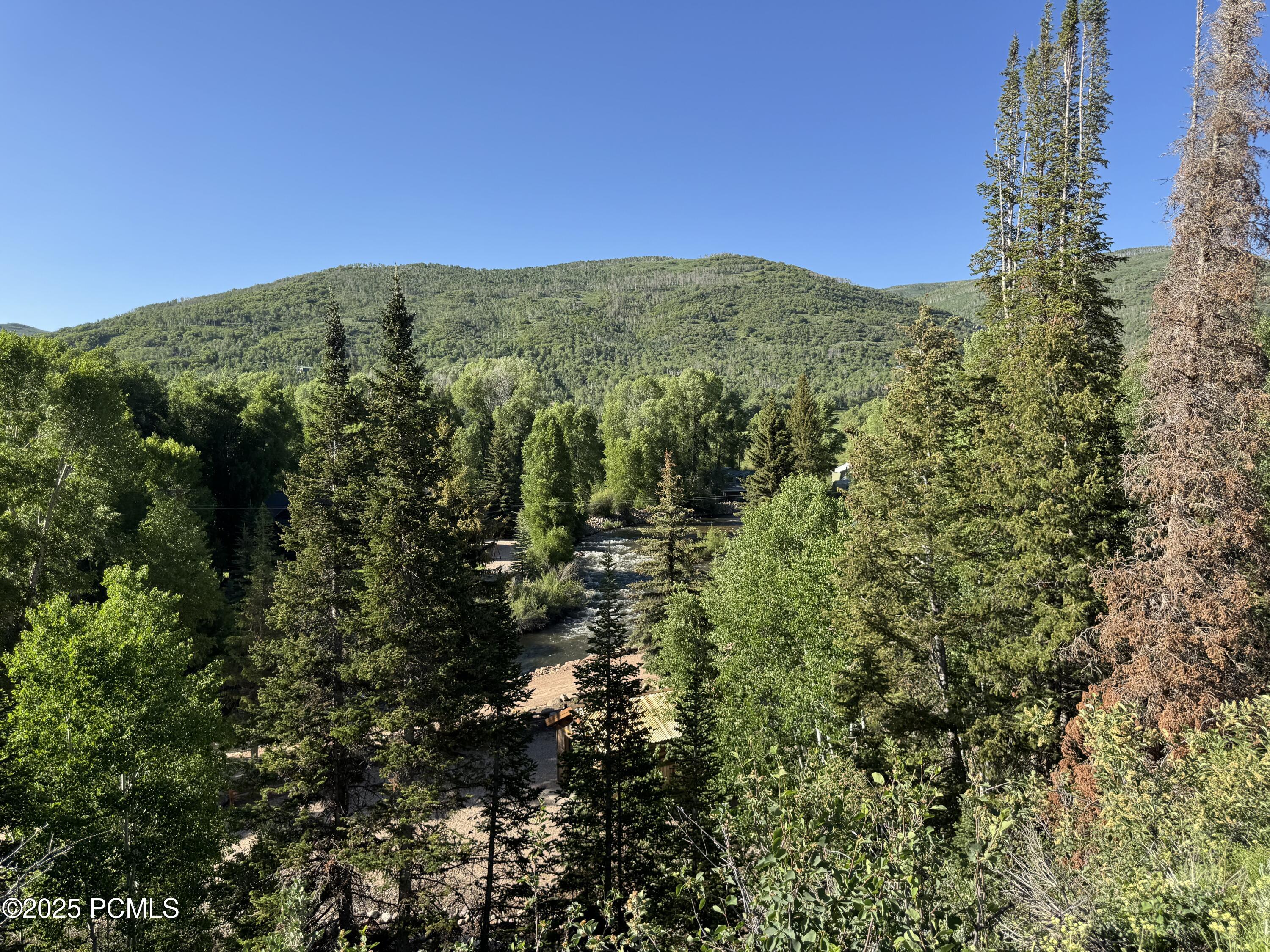 5592 Fremont Trail