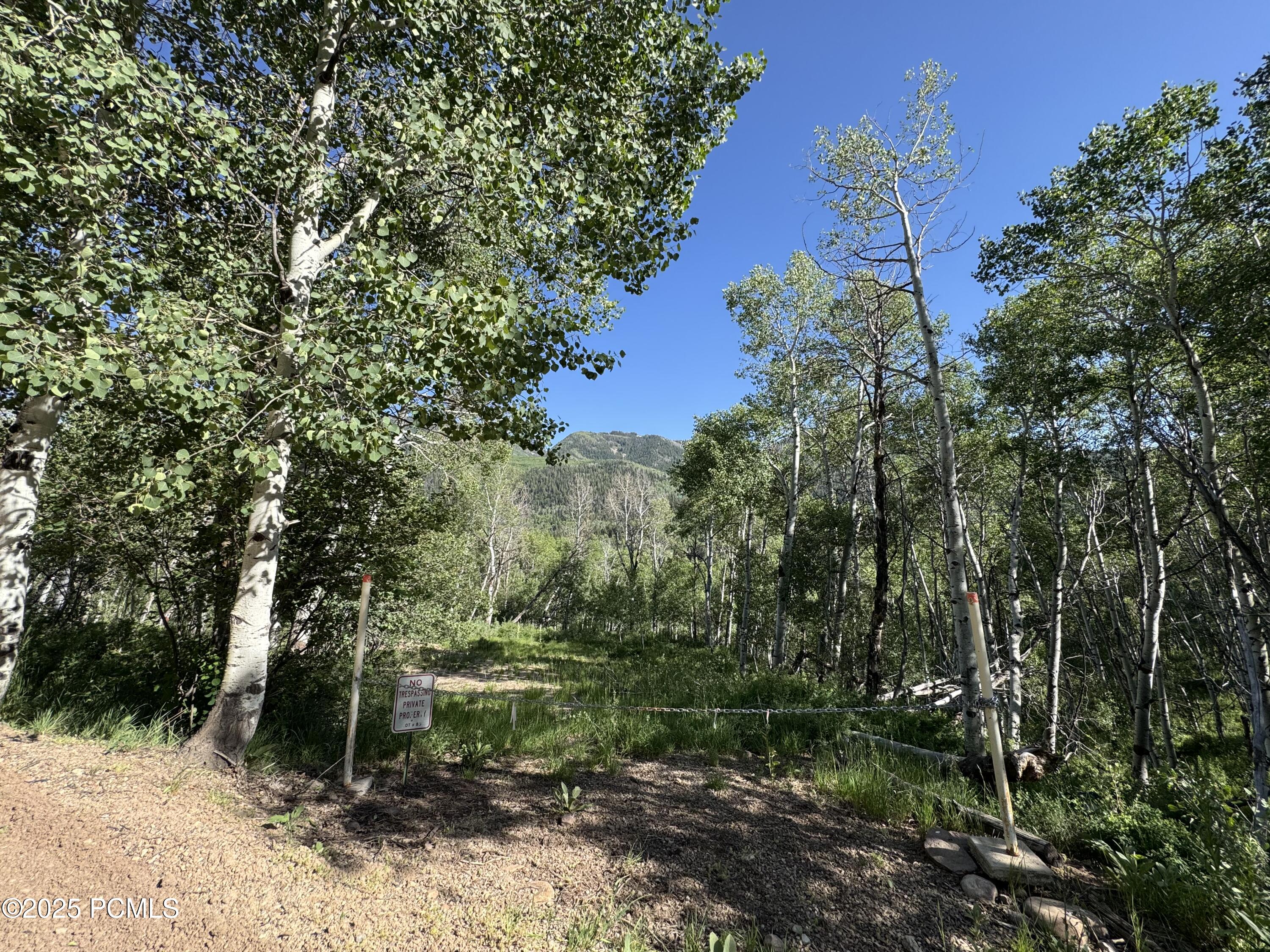 5592 Fremont Trail