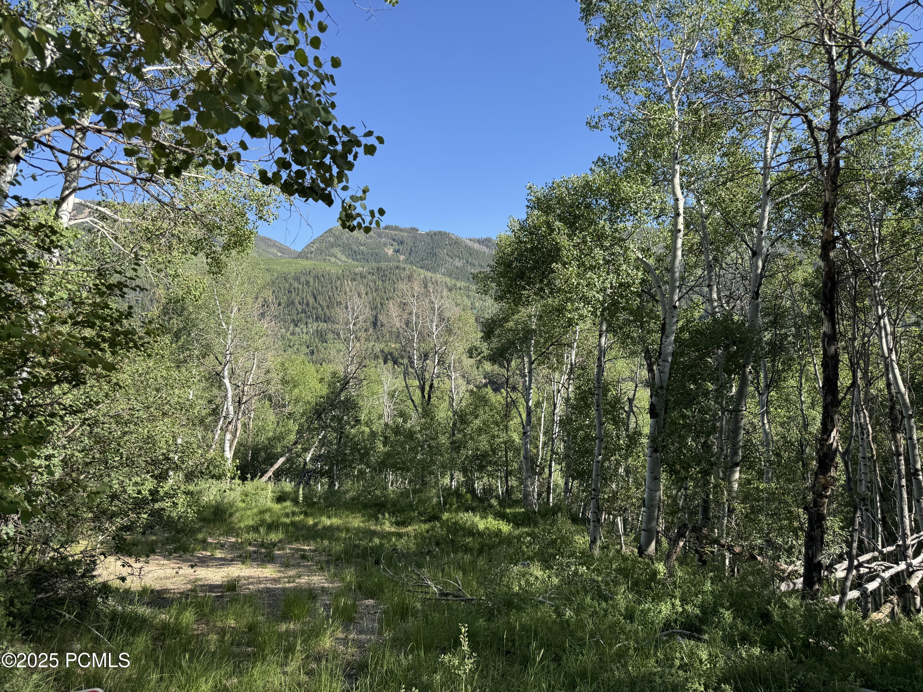 5592 Fremont Trail