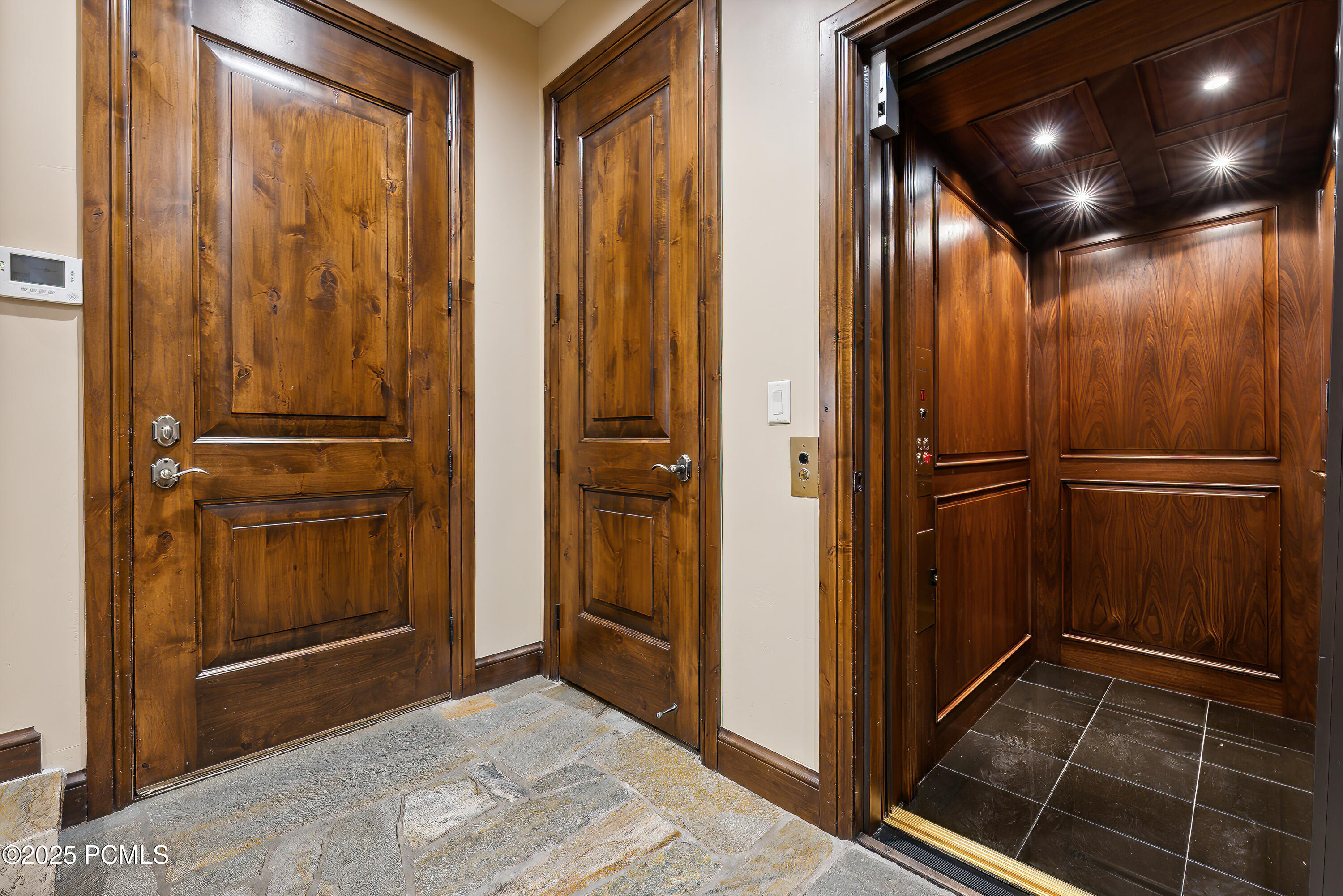 3608 Sun Ridge Drive